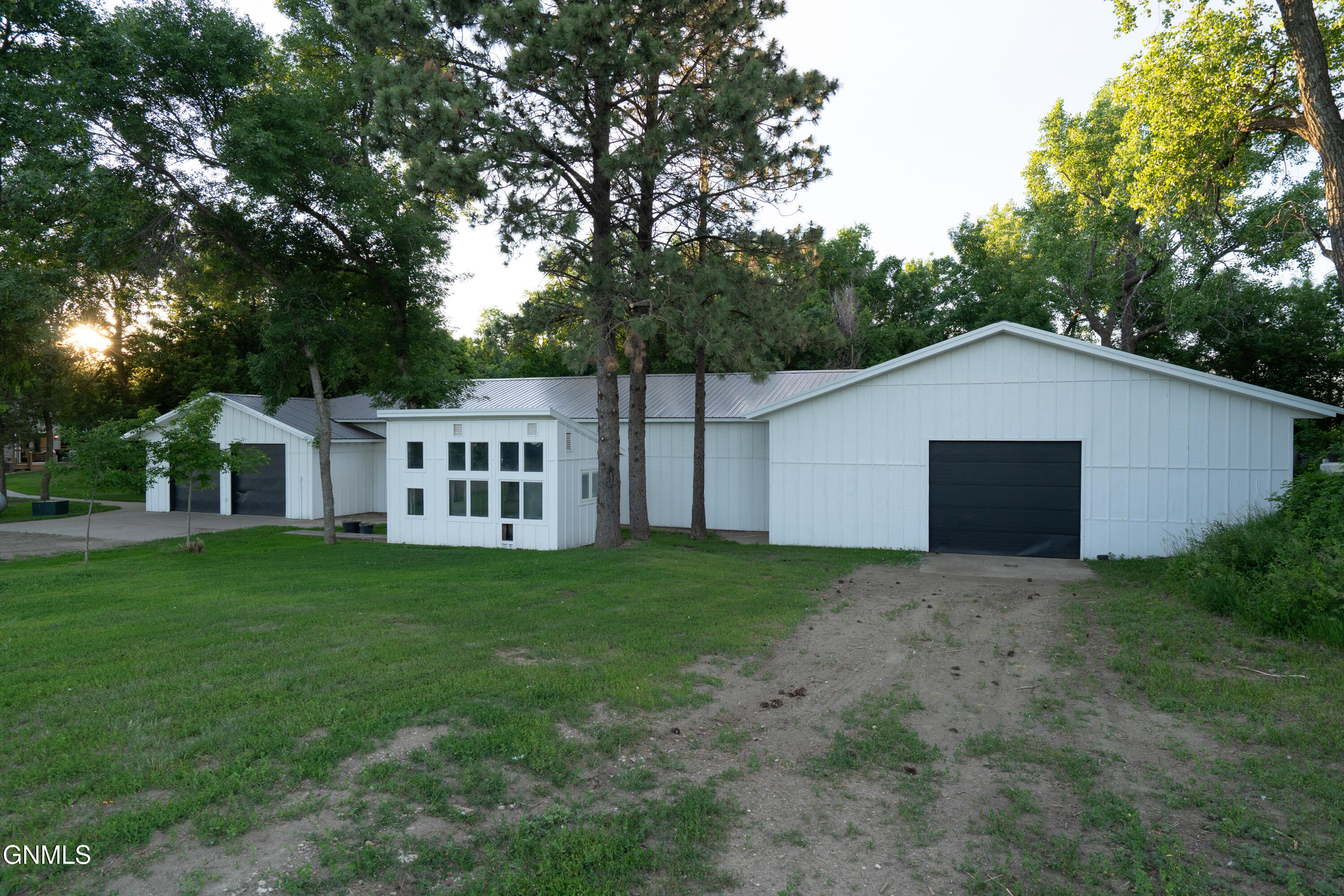 main property photo 64