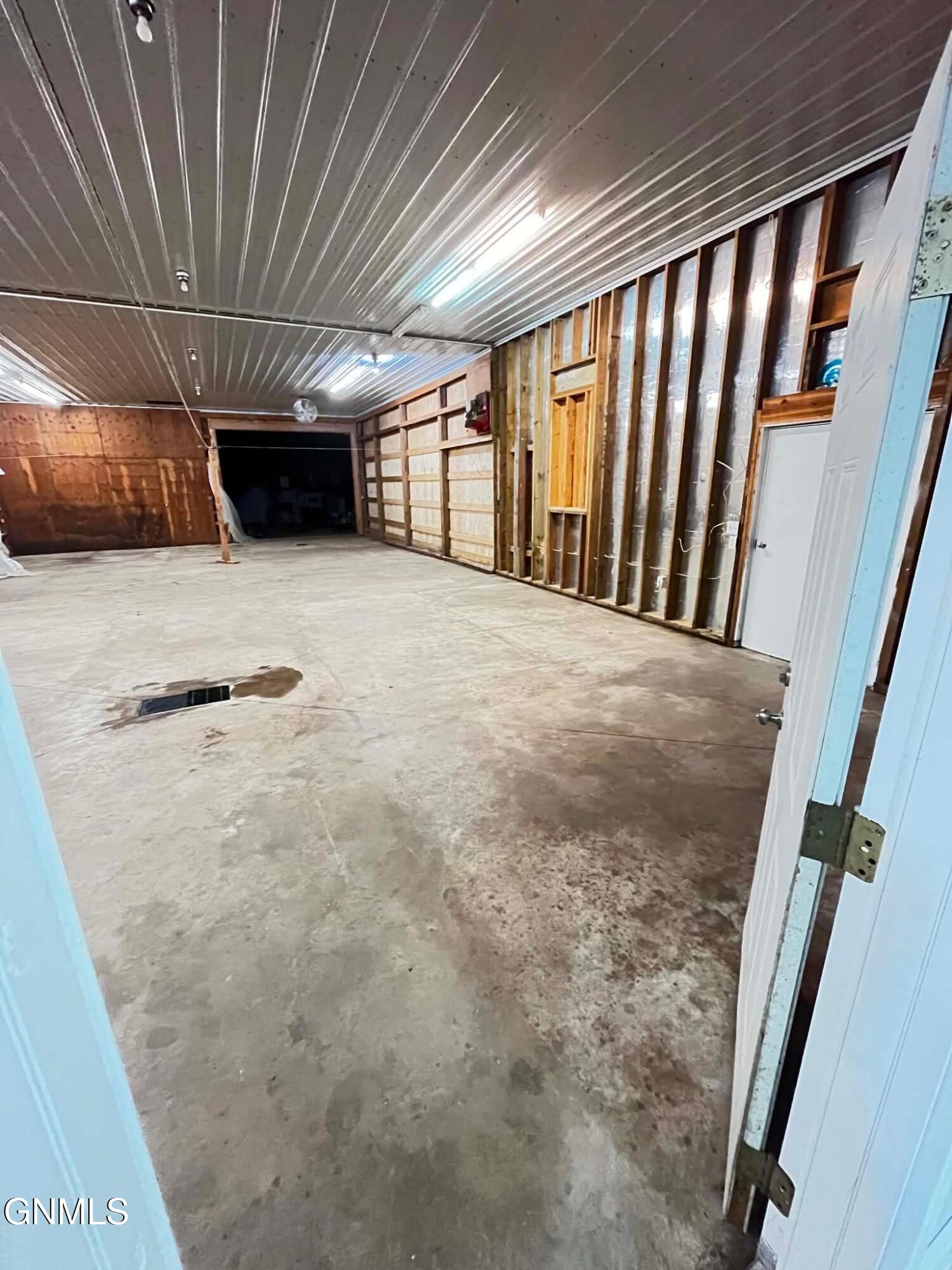 main property photo 67