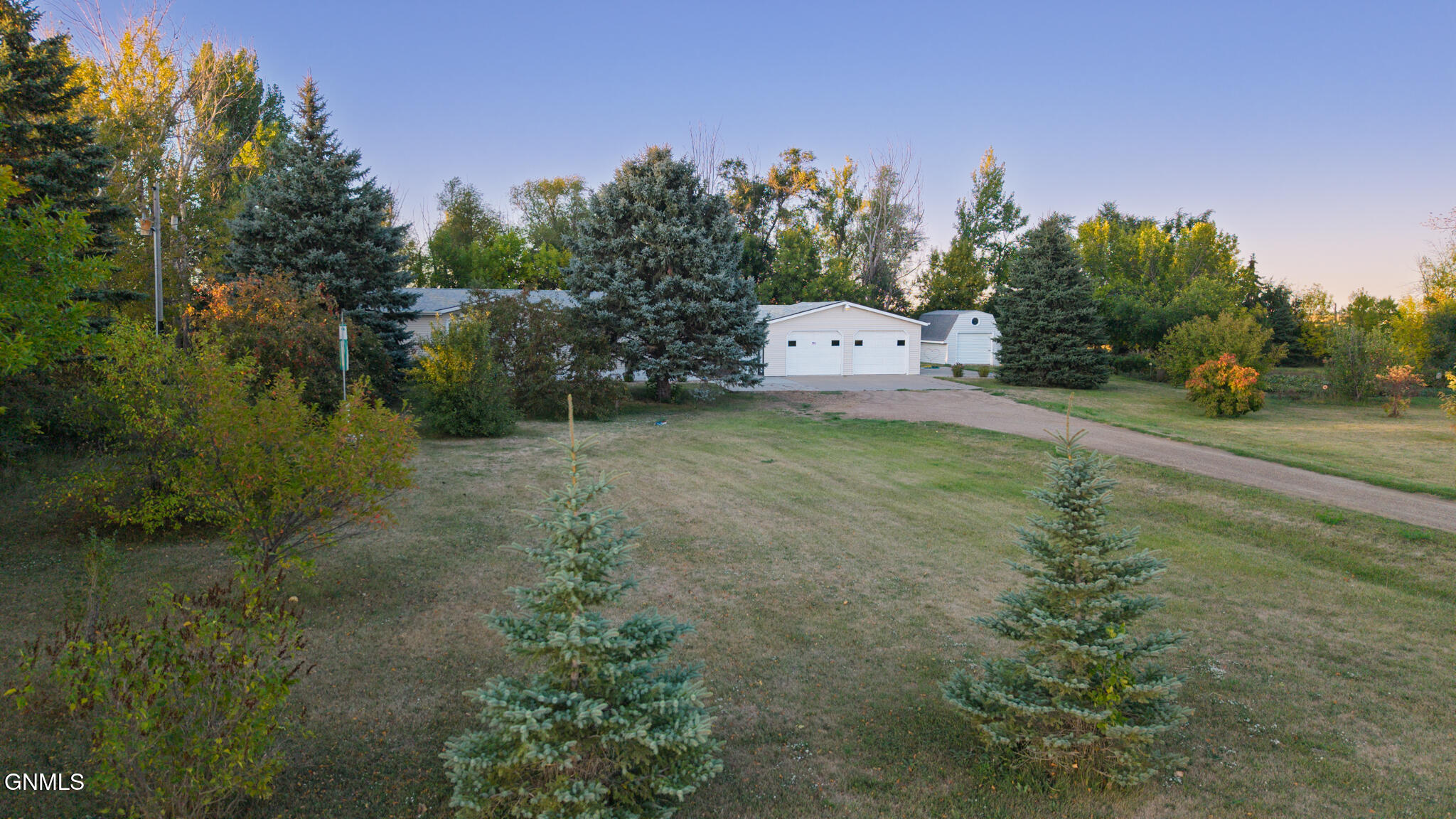 main property photo 47