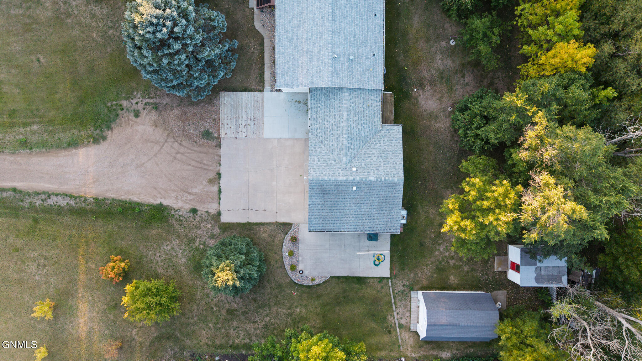 main property photo 50