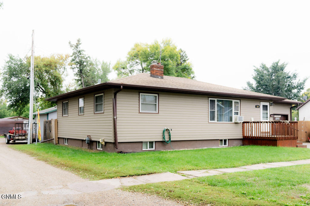 main property photo 30