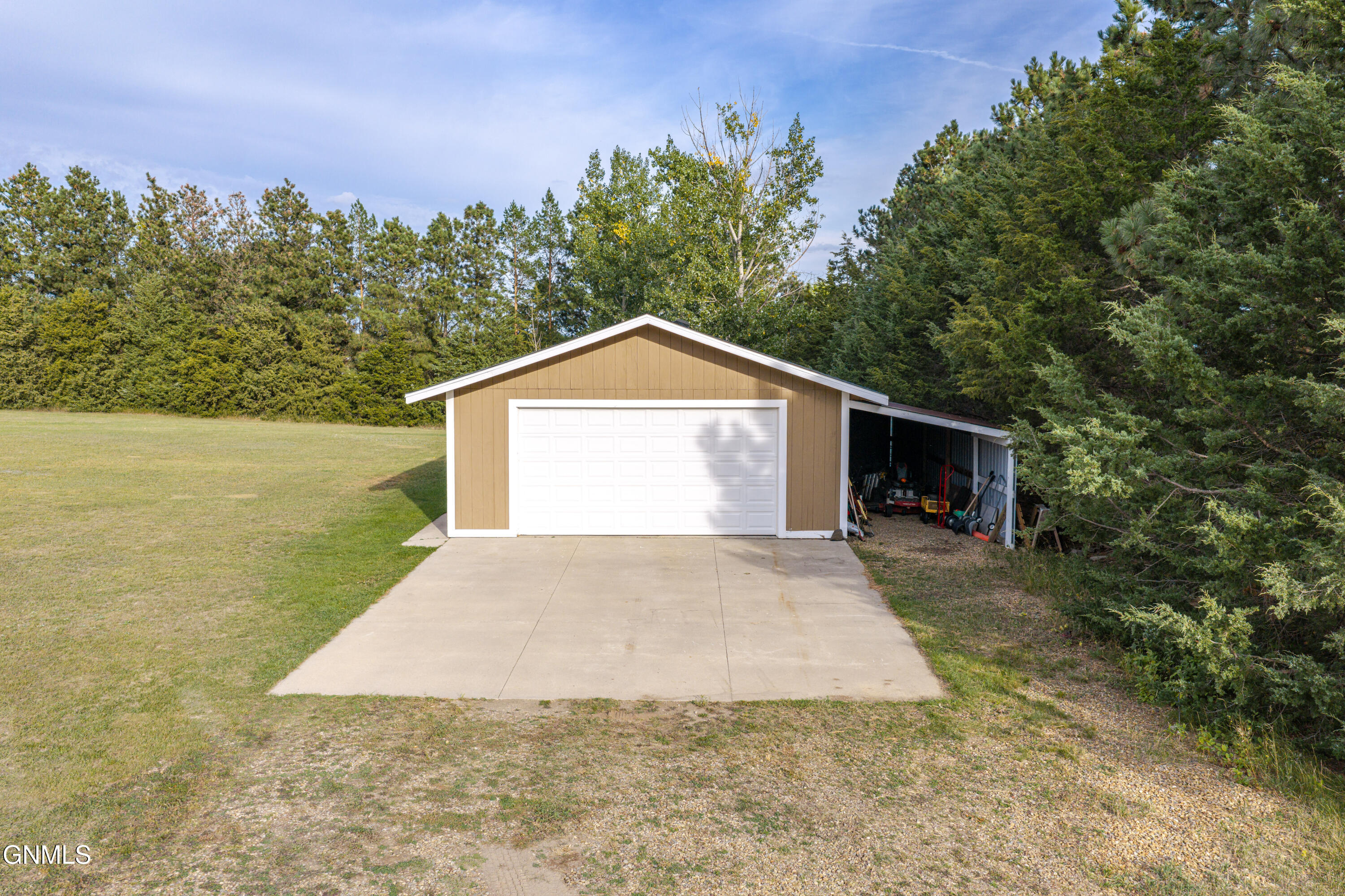 main property photo 92
