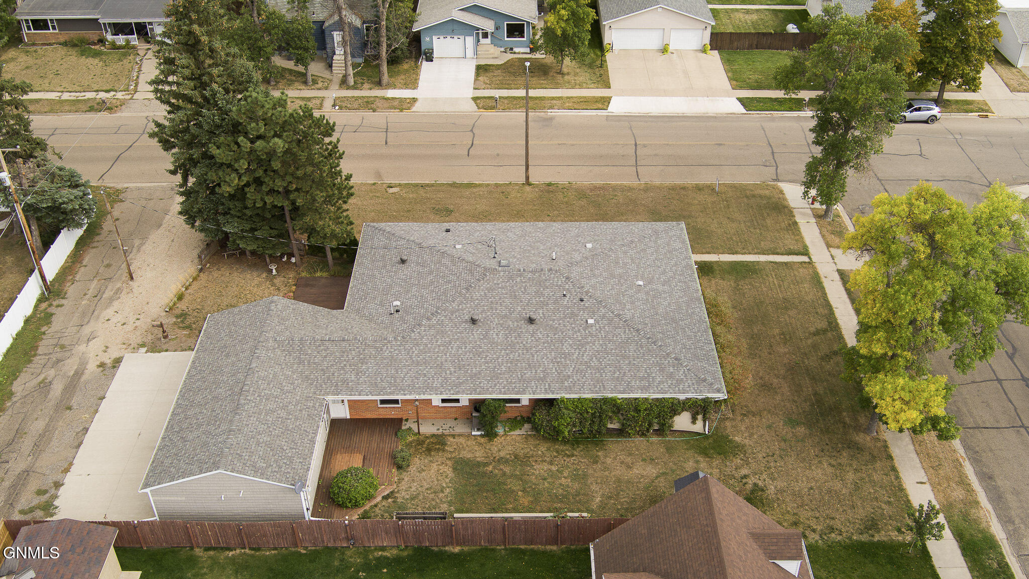 main property photo 54
