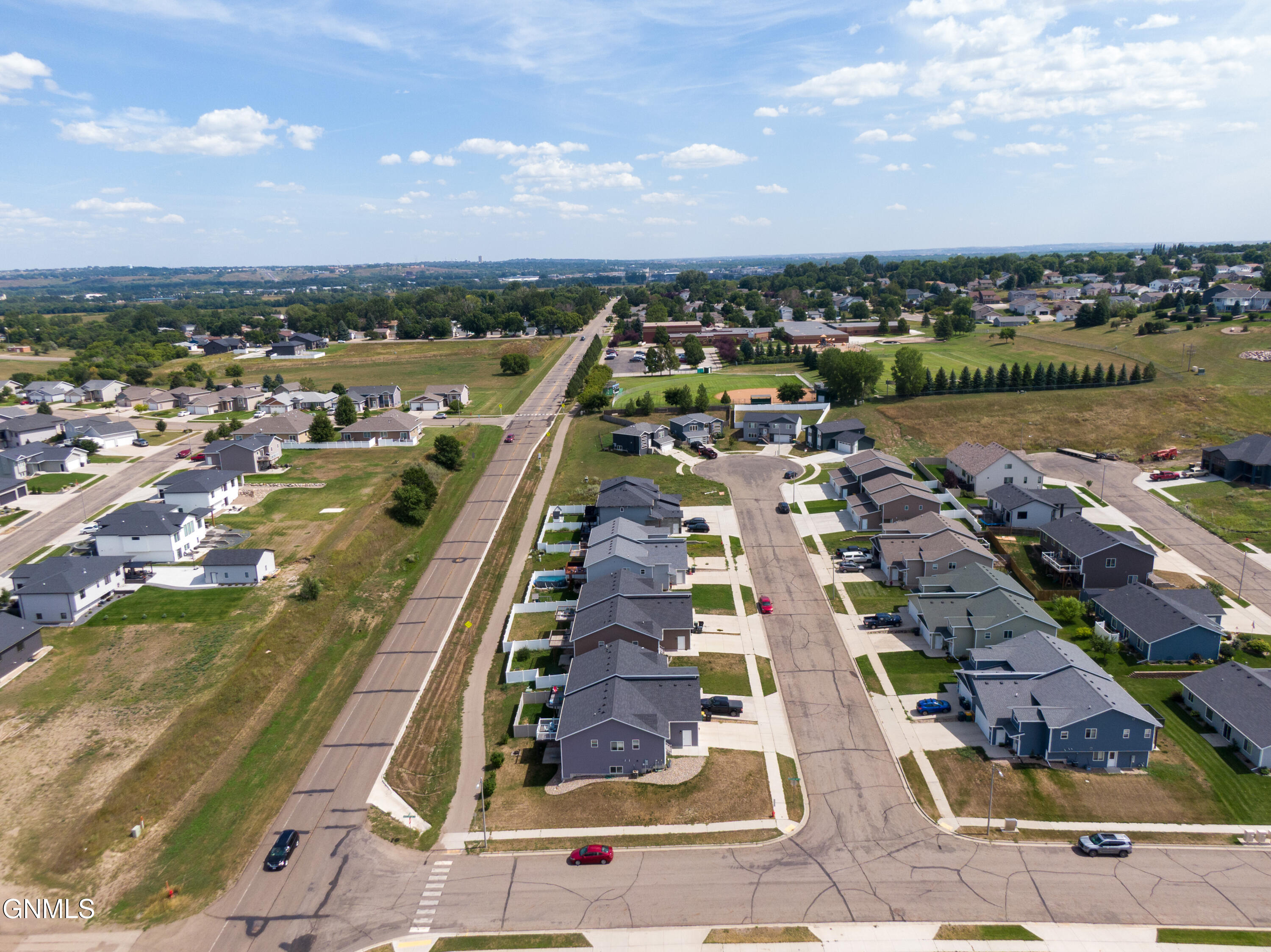 main property photo 22