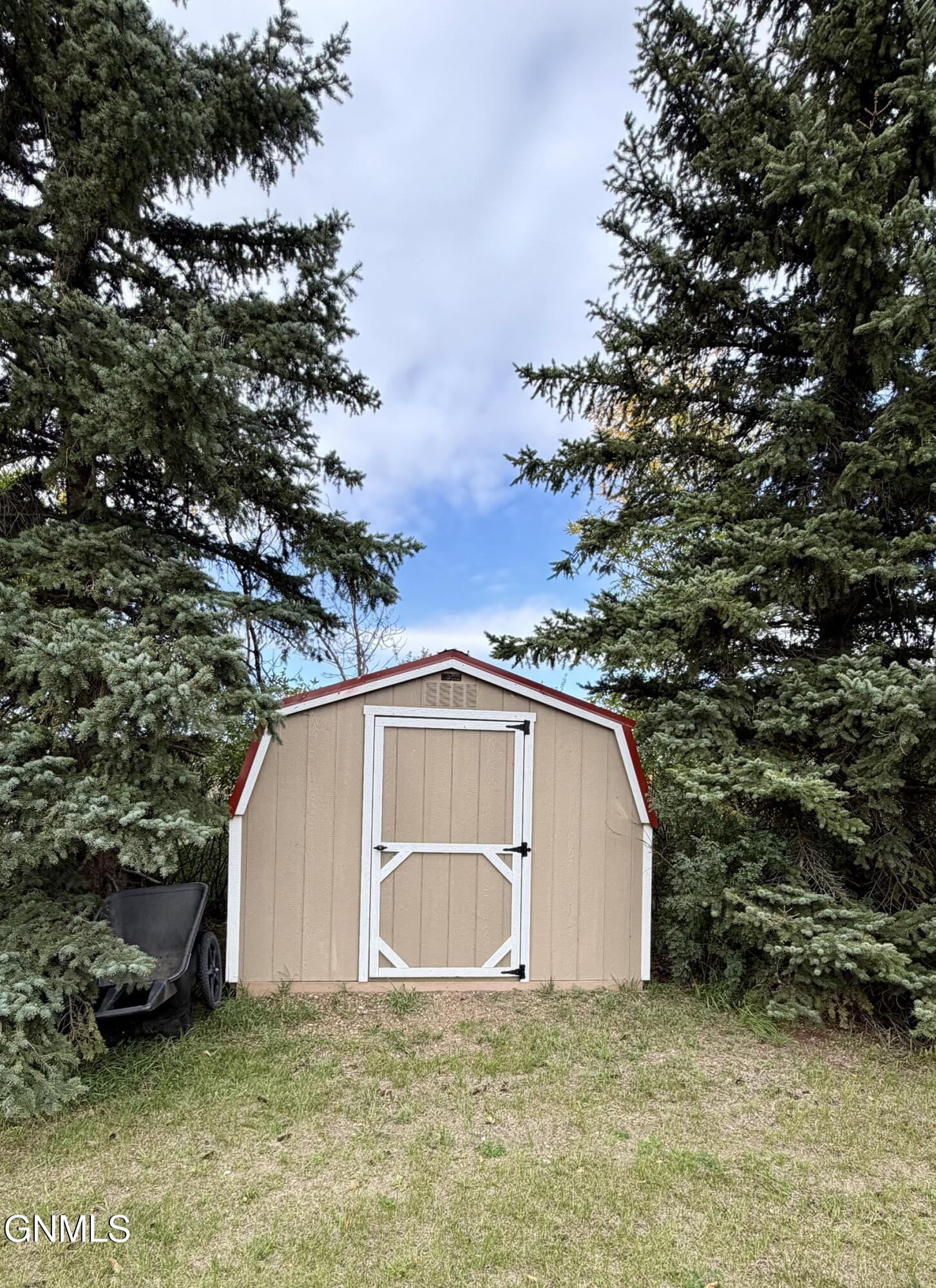 main property photo 114