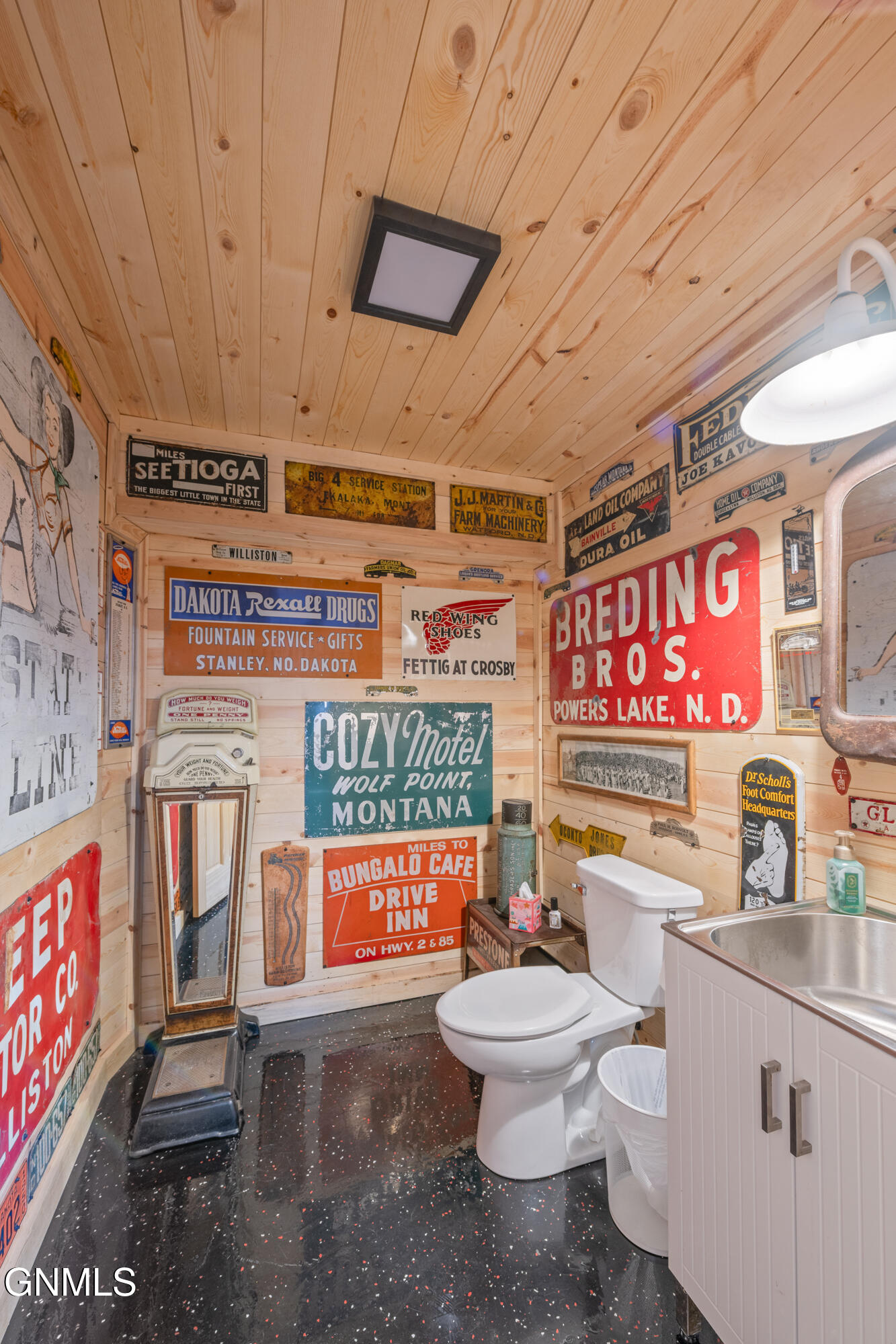 main property photo 97