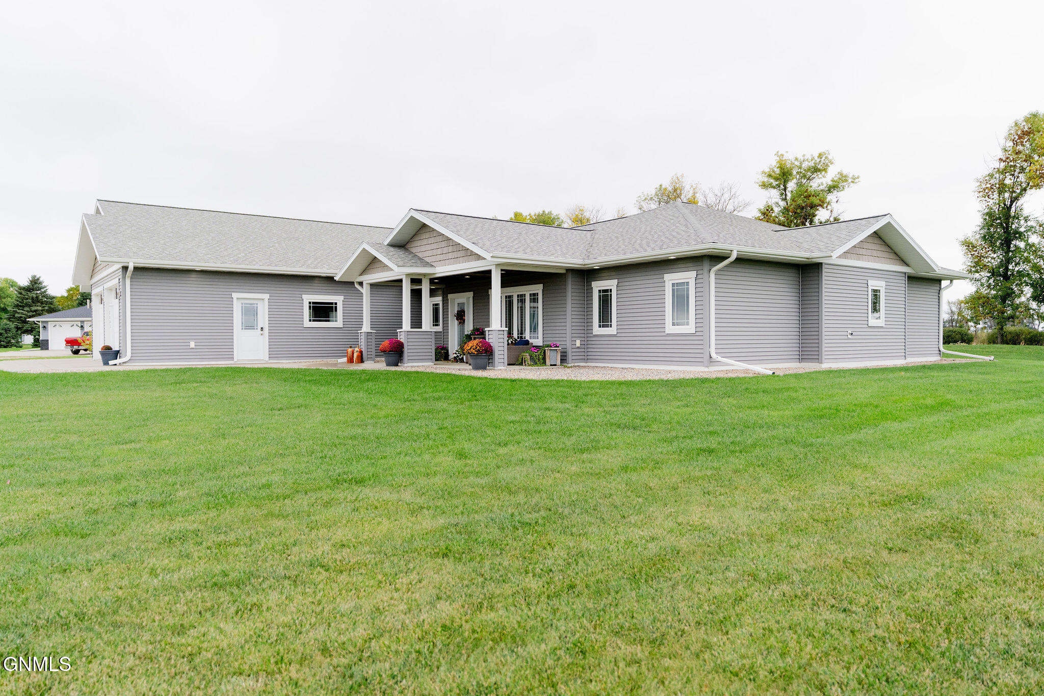 main property photo 65