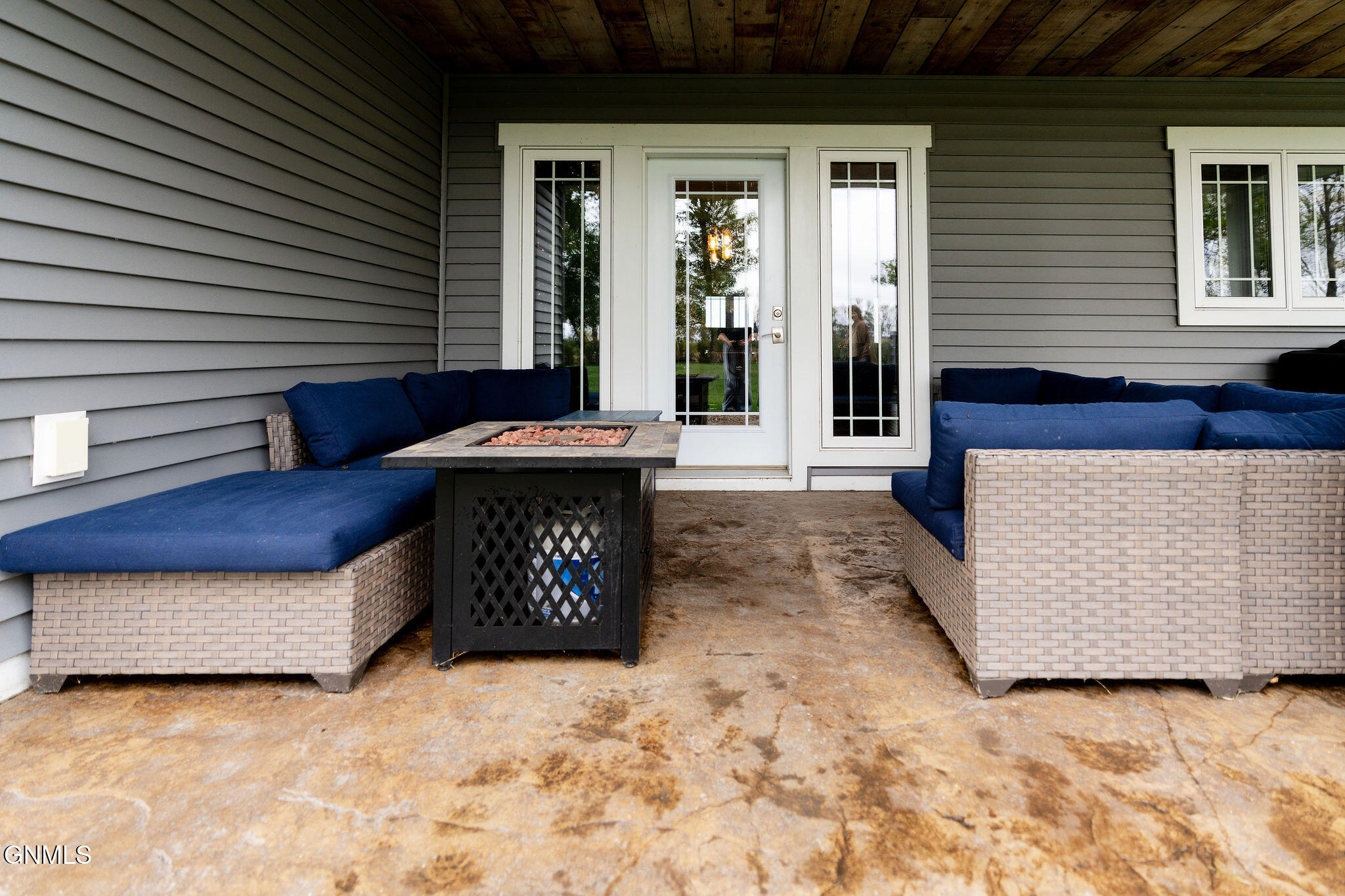 main property photo 68