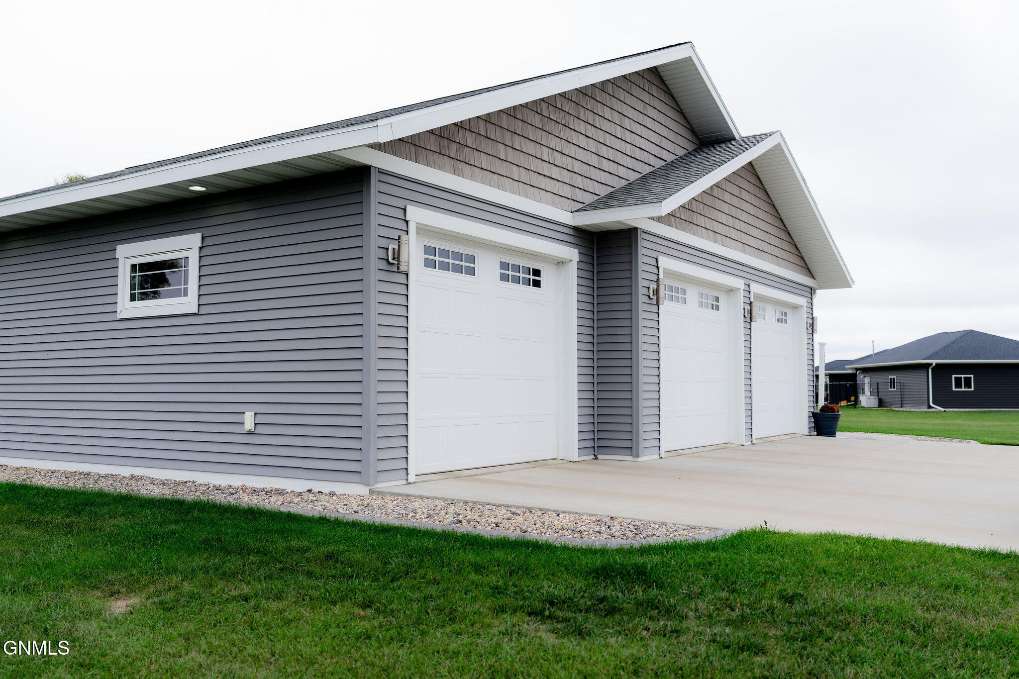 main property photo 72