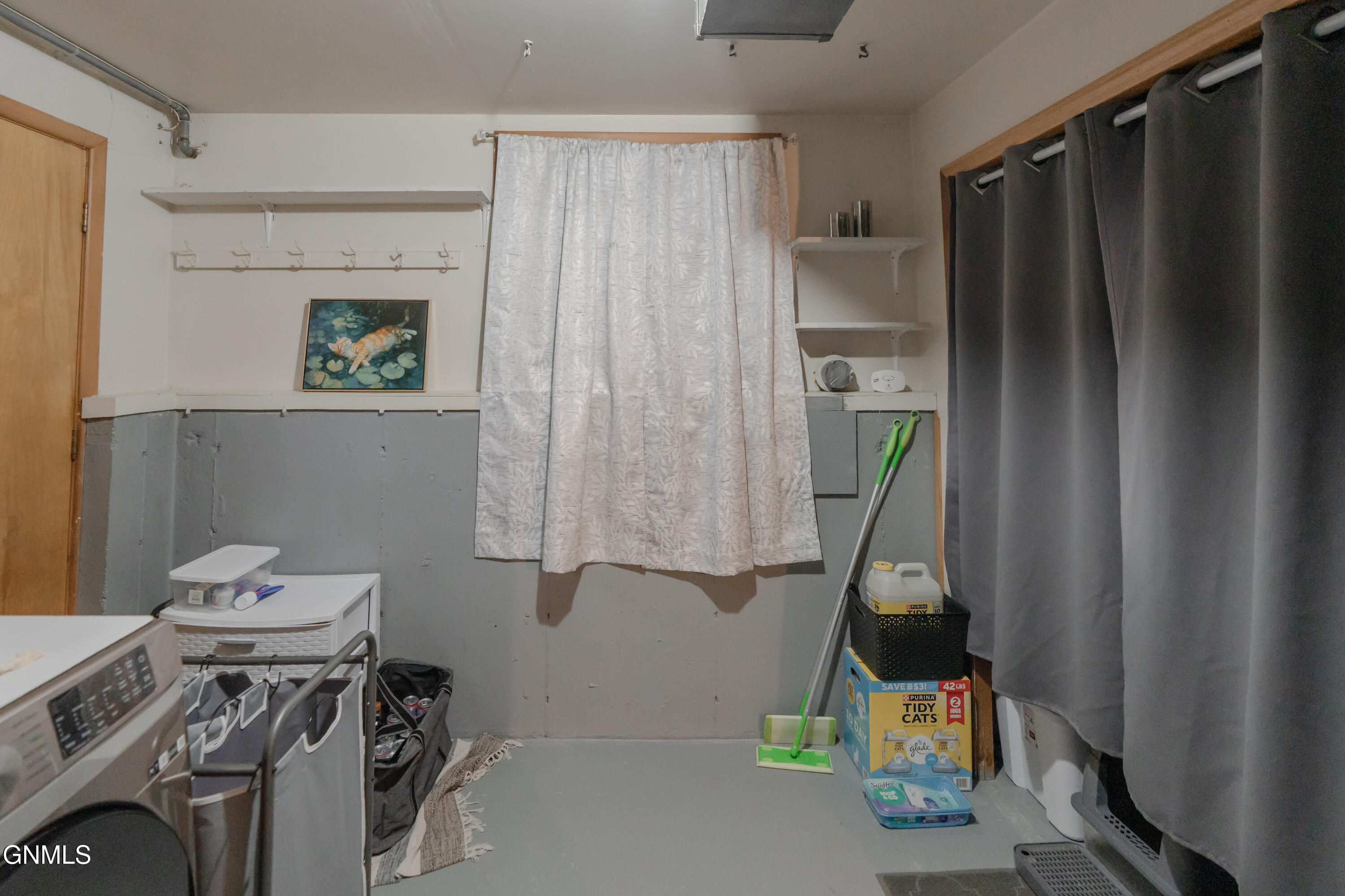 main property photo 43