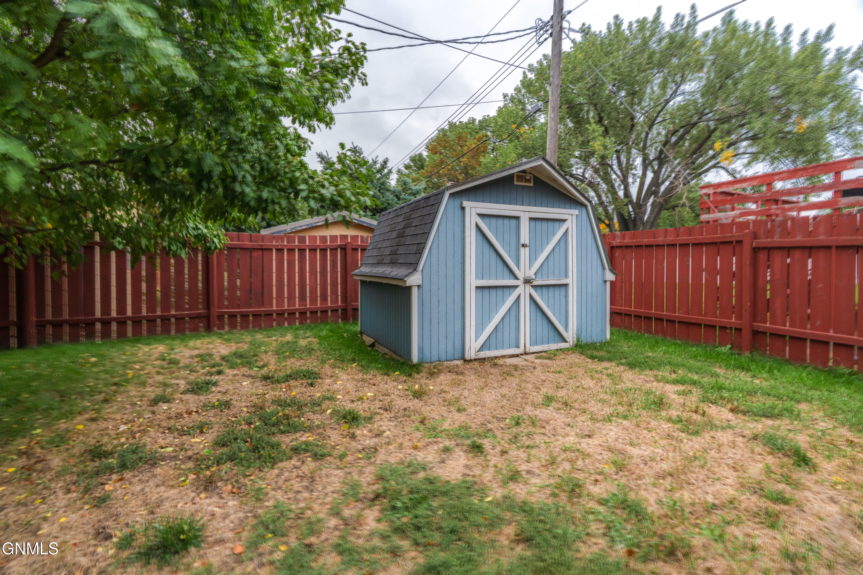 main property photo 51