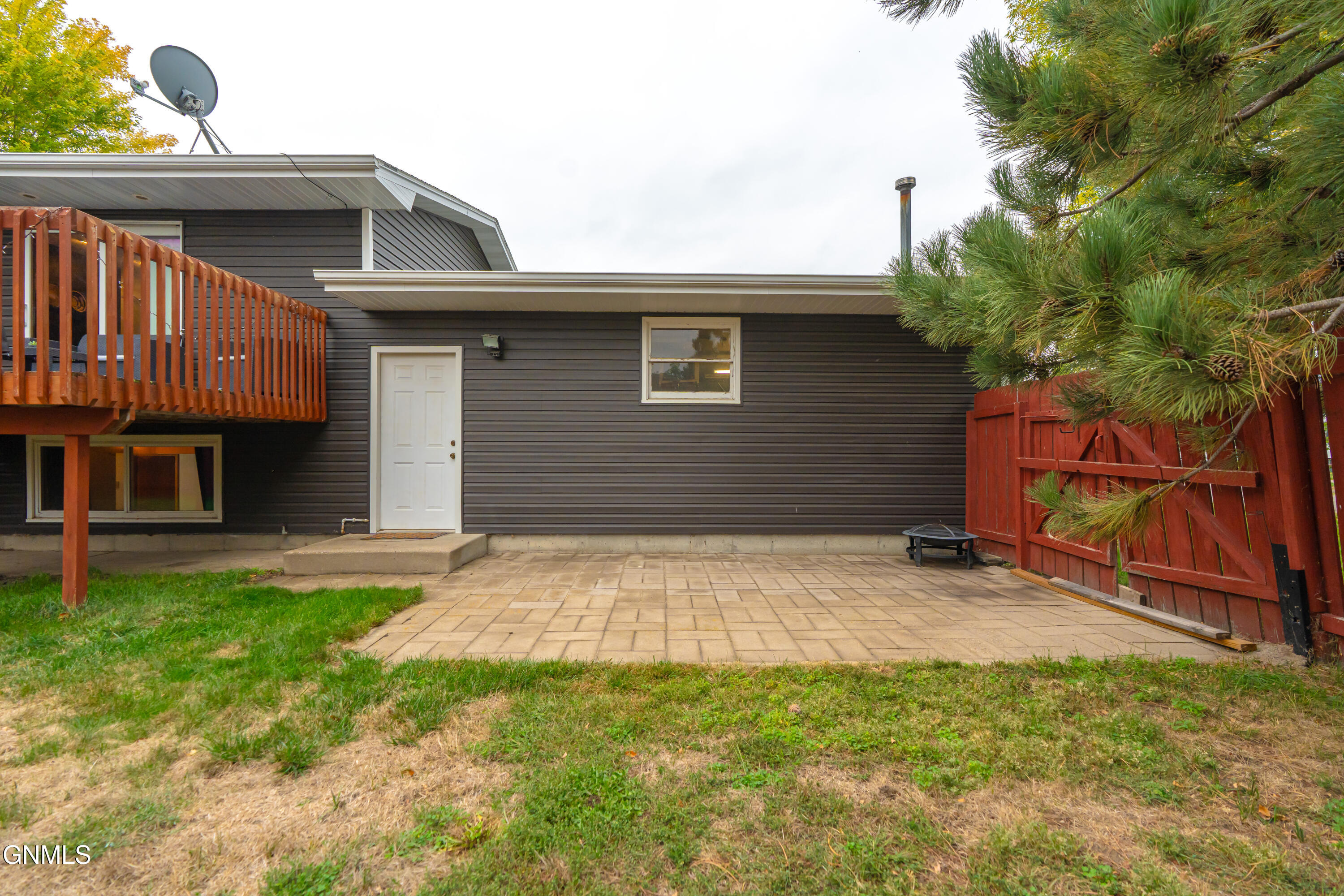 main property photo 56