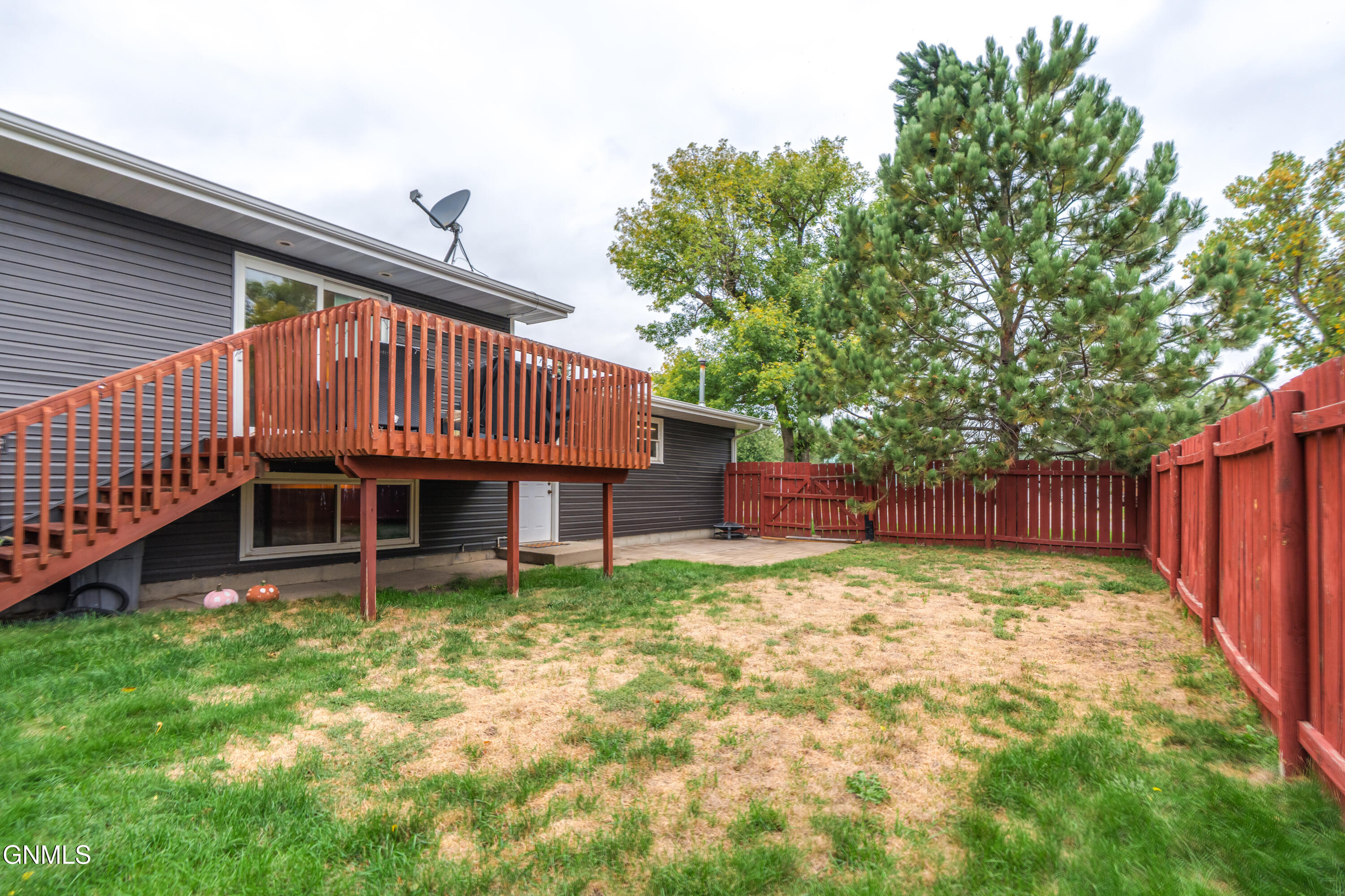 main property photo 58