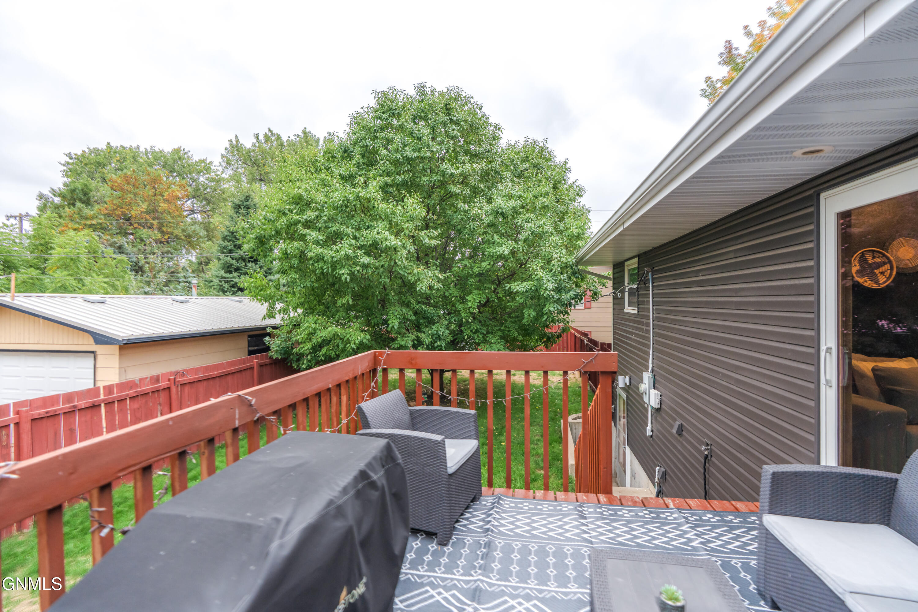 main property photo 59