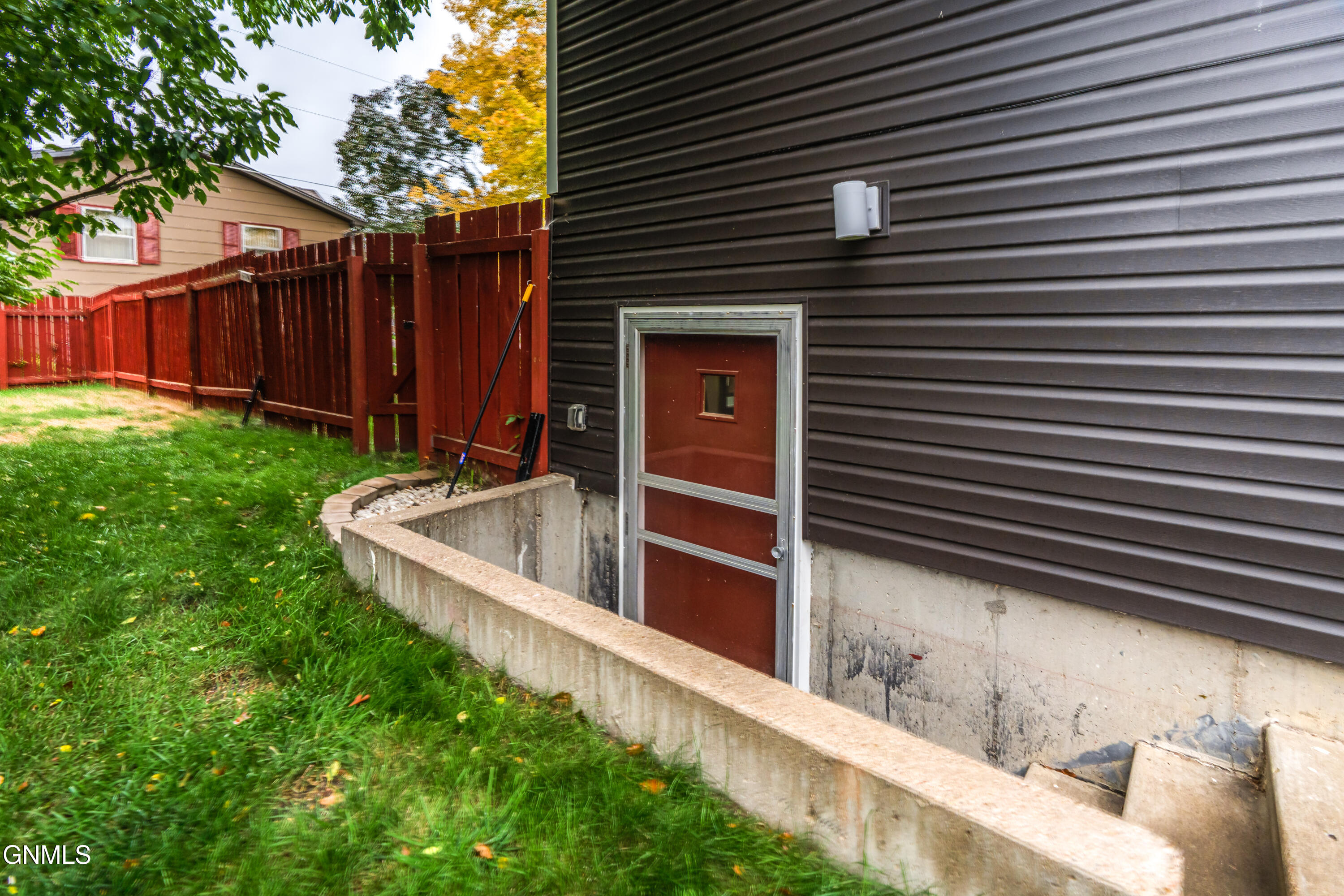 main property photo 62