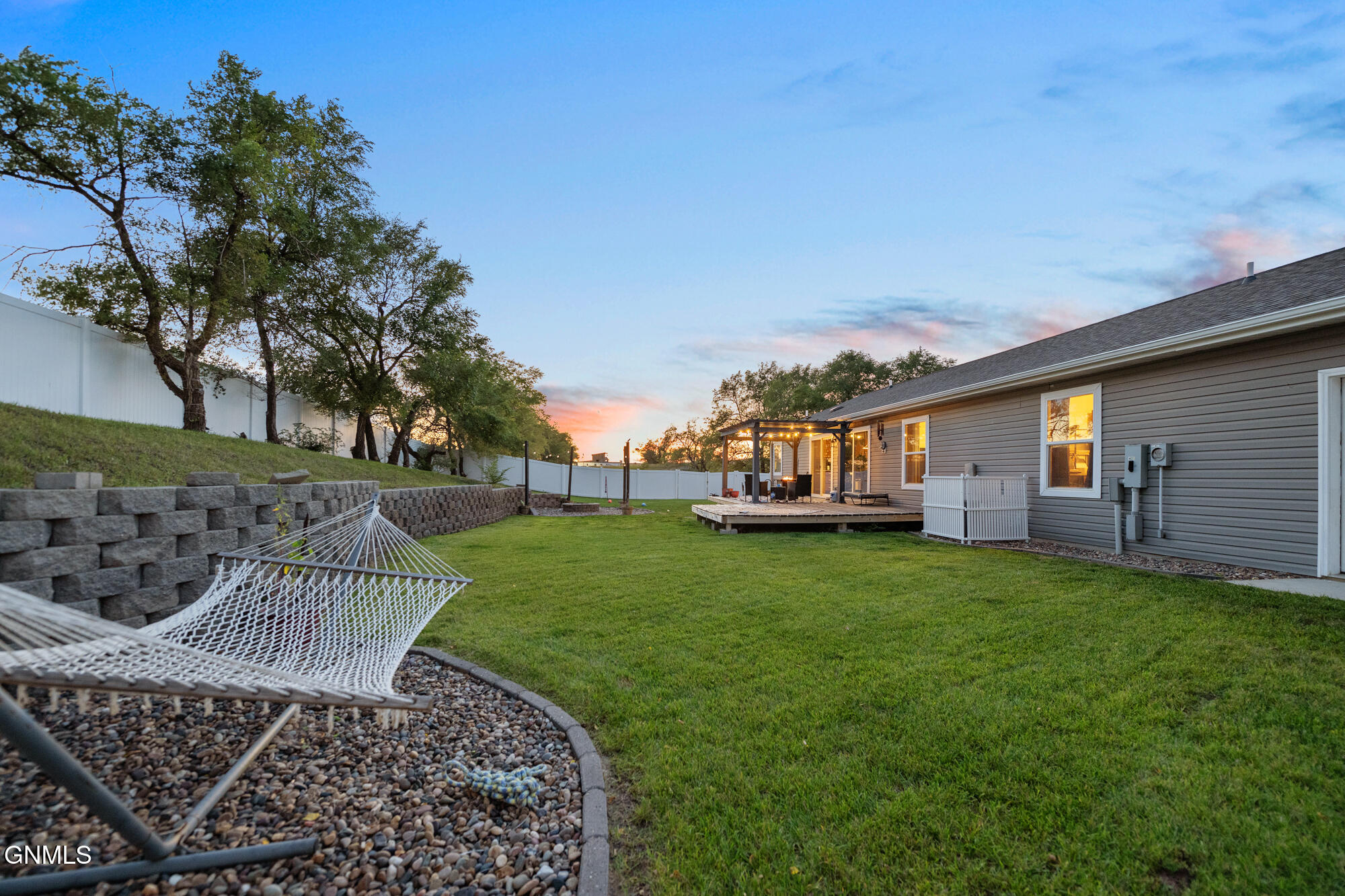 main property photo 59