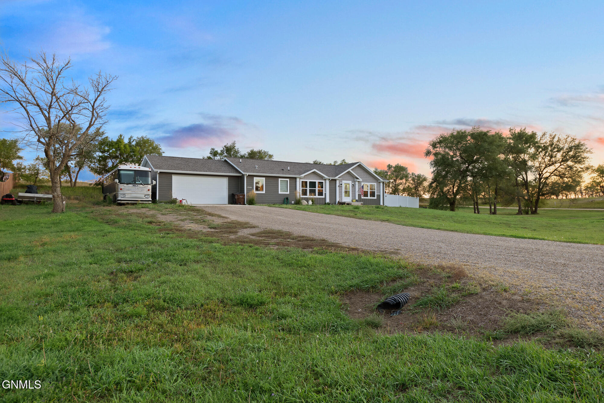 main property photo 70