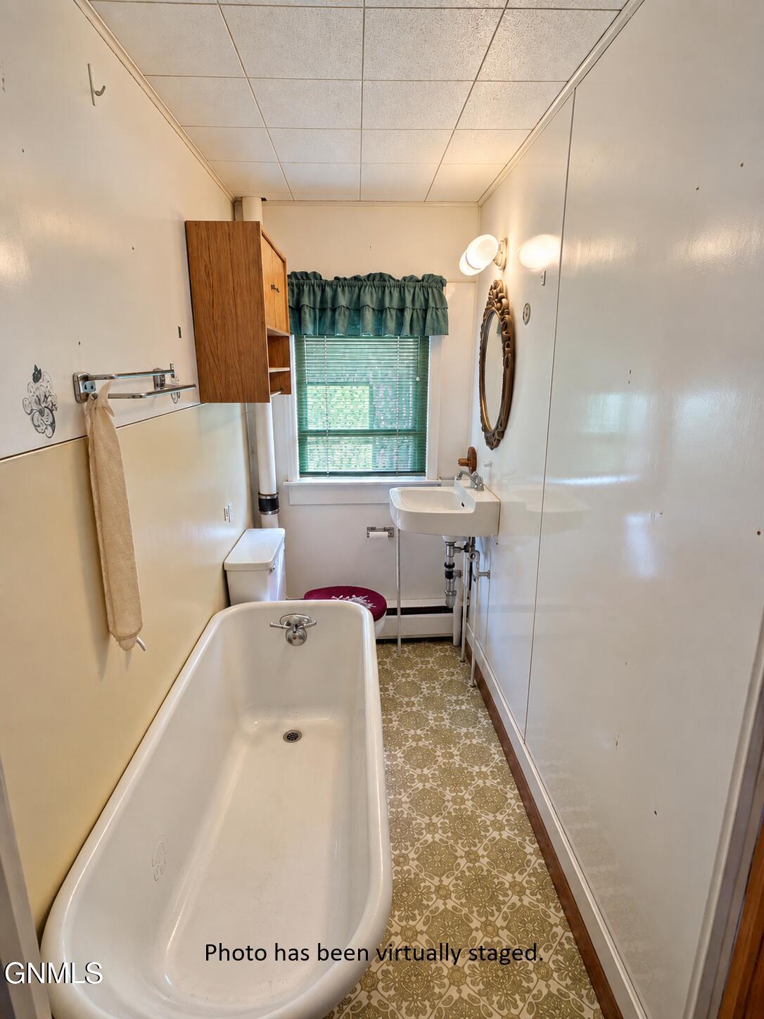 main property photo 17