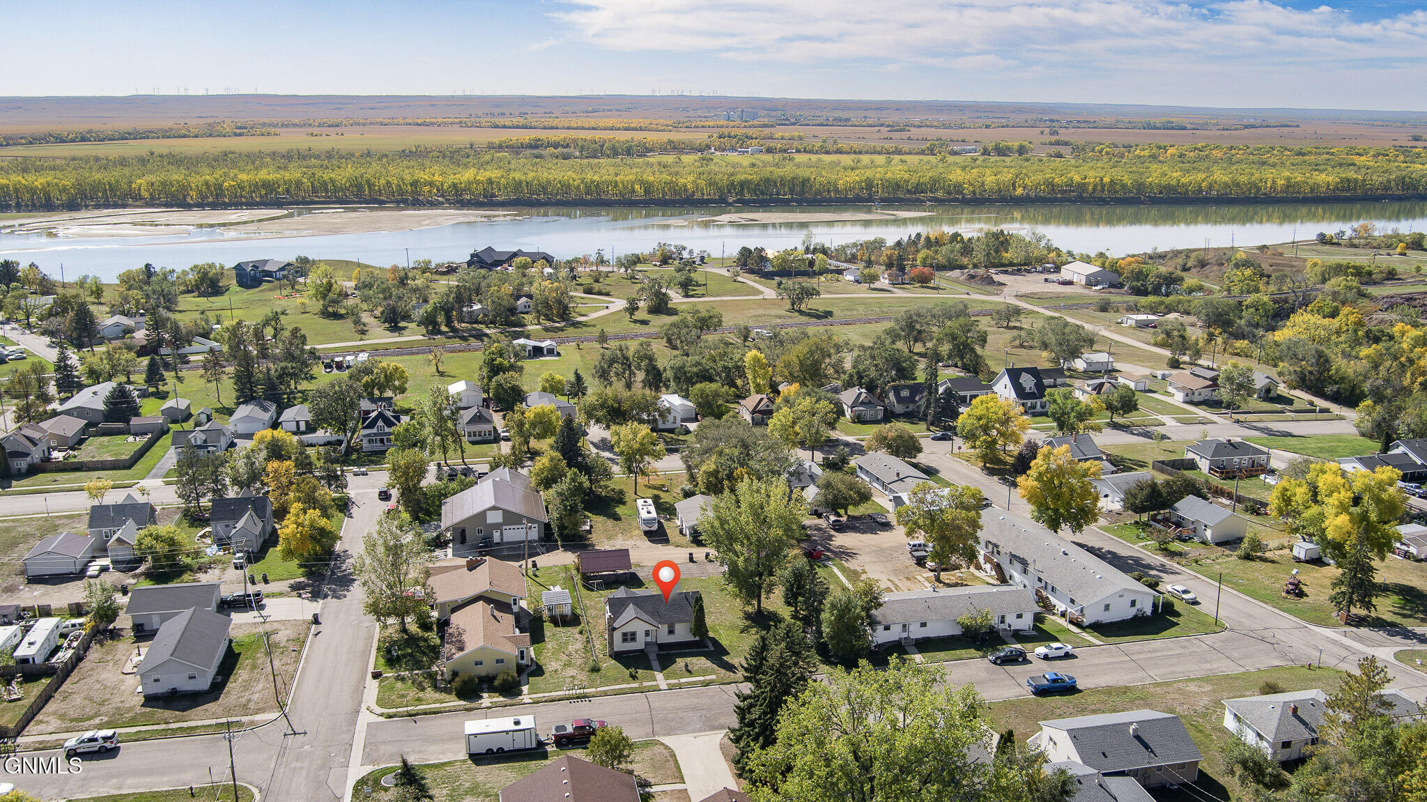 main property photo 36