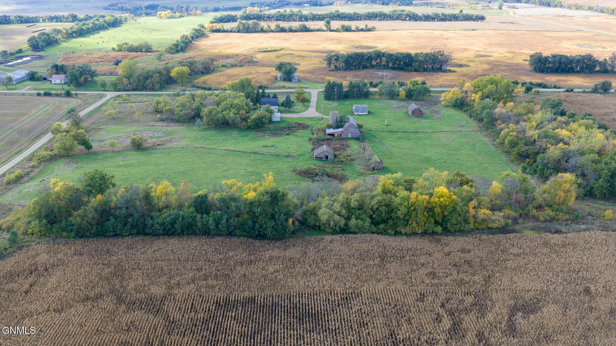 main property photo 36