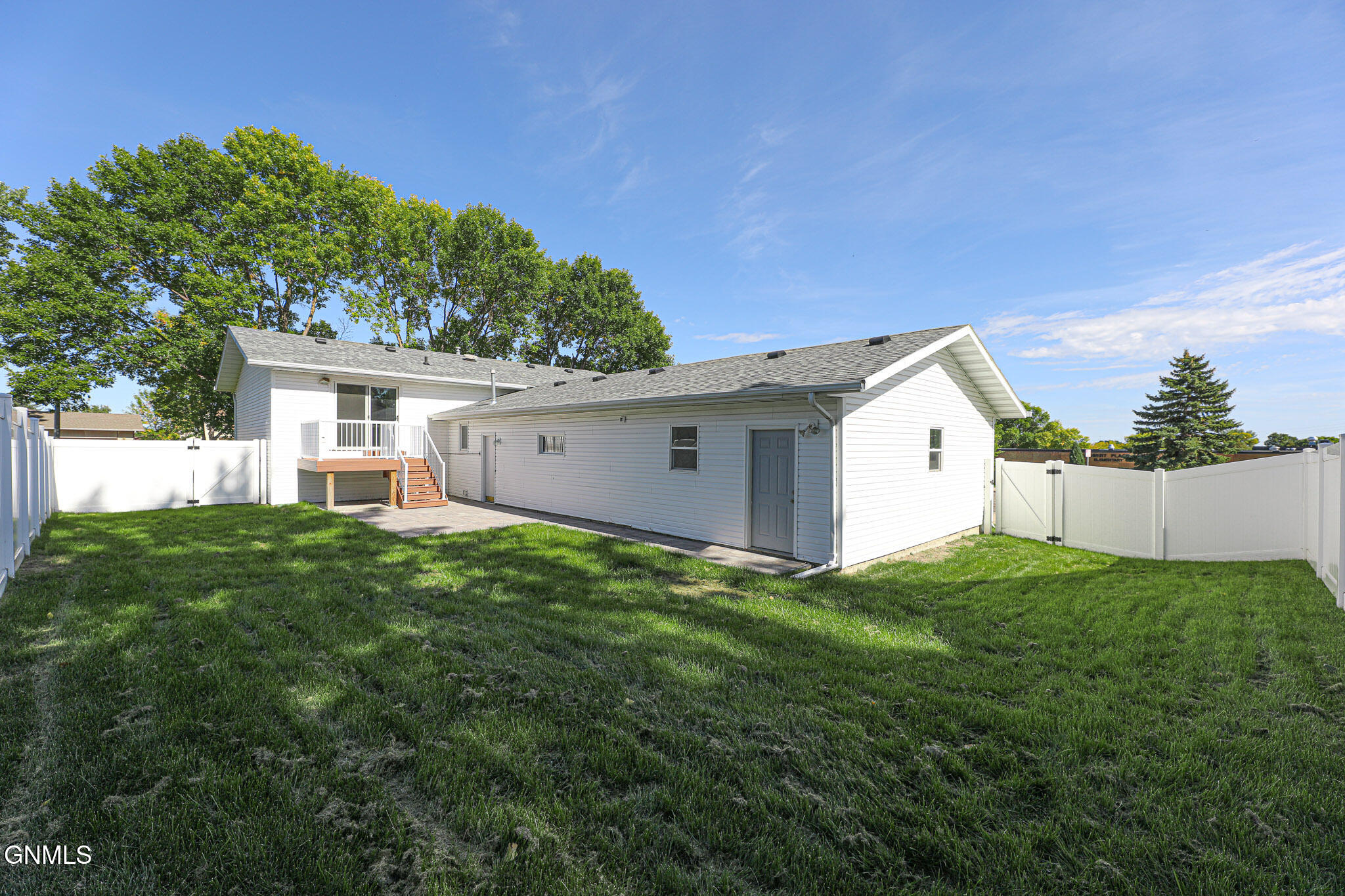 main property photo 48