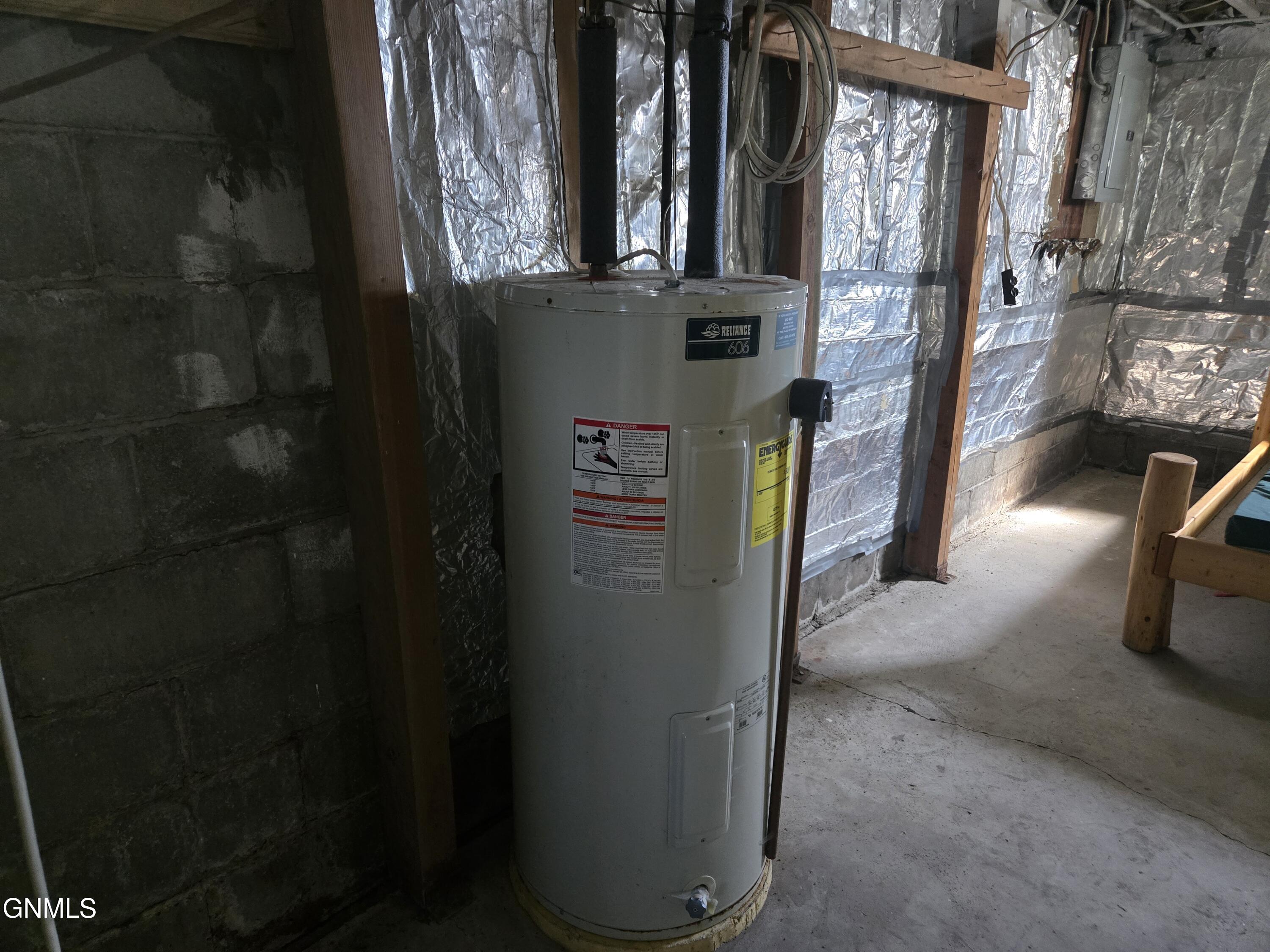 main property photo 19