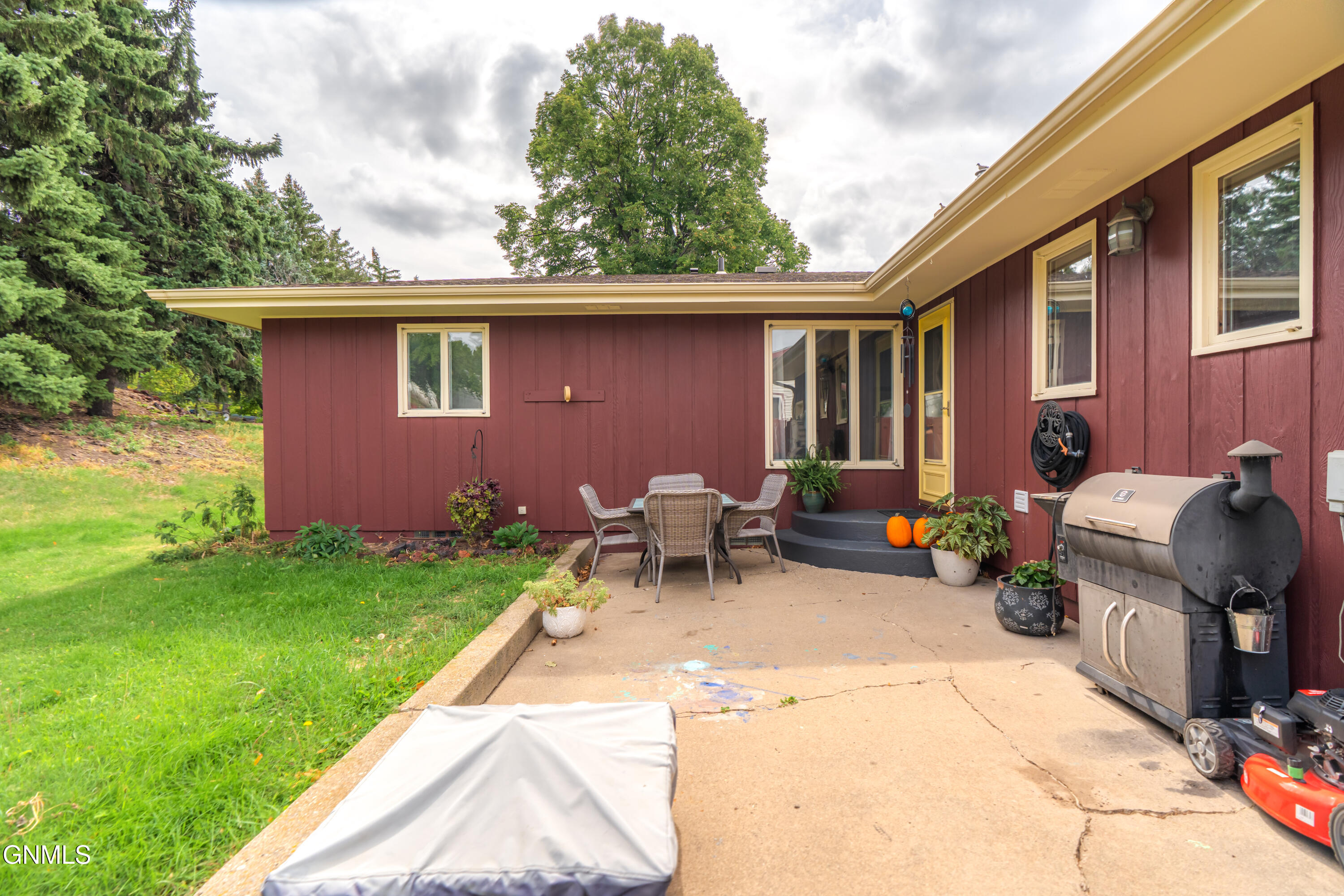 main property photo 68