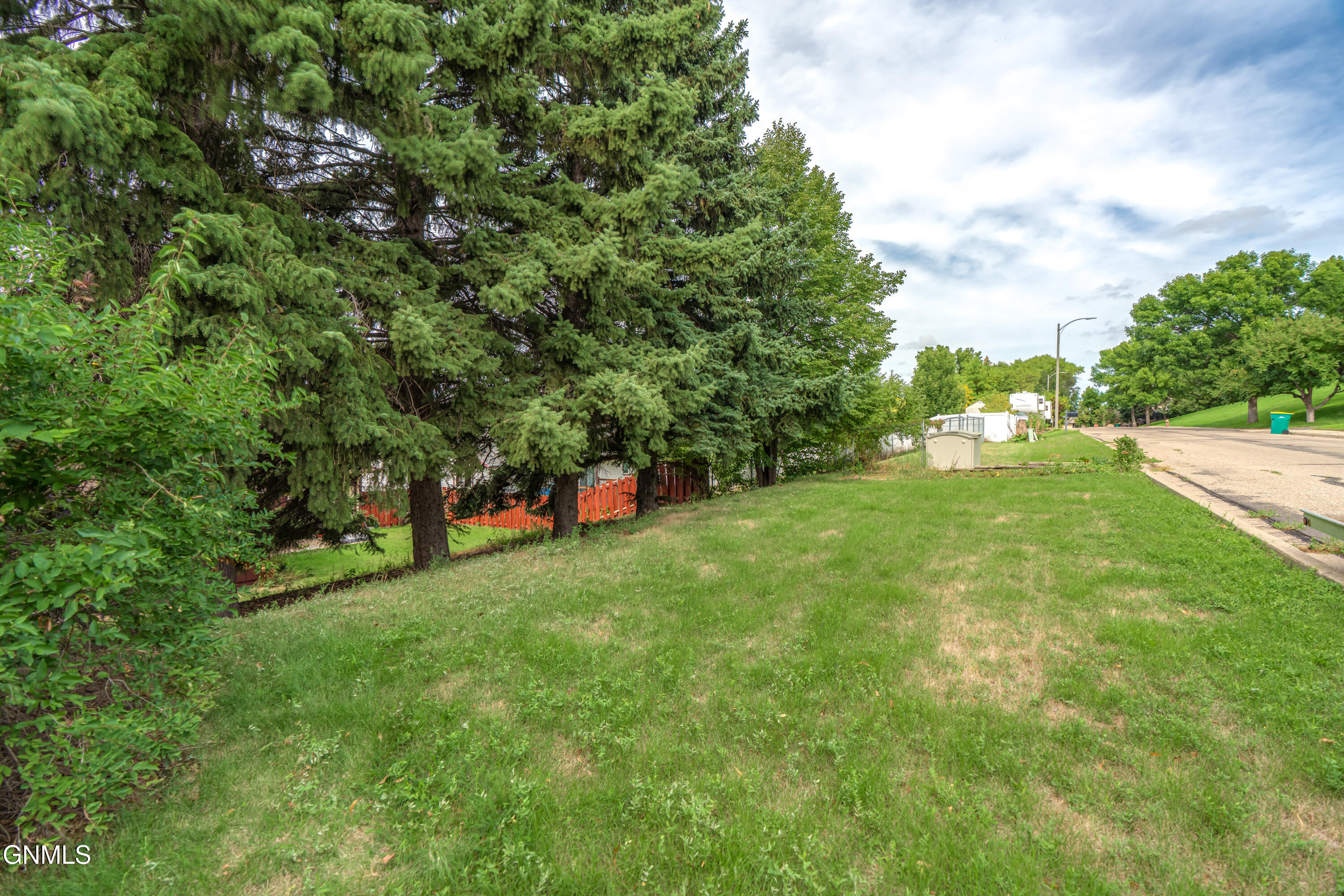 main property photo 73