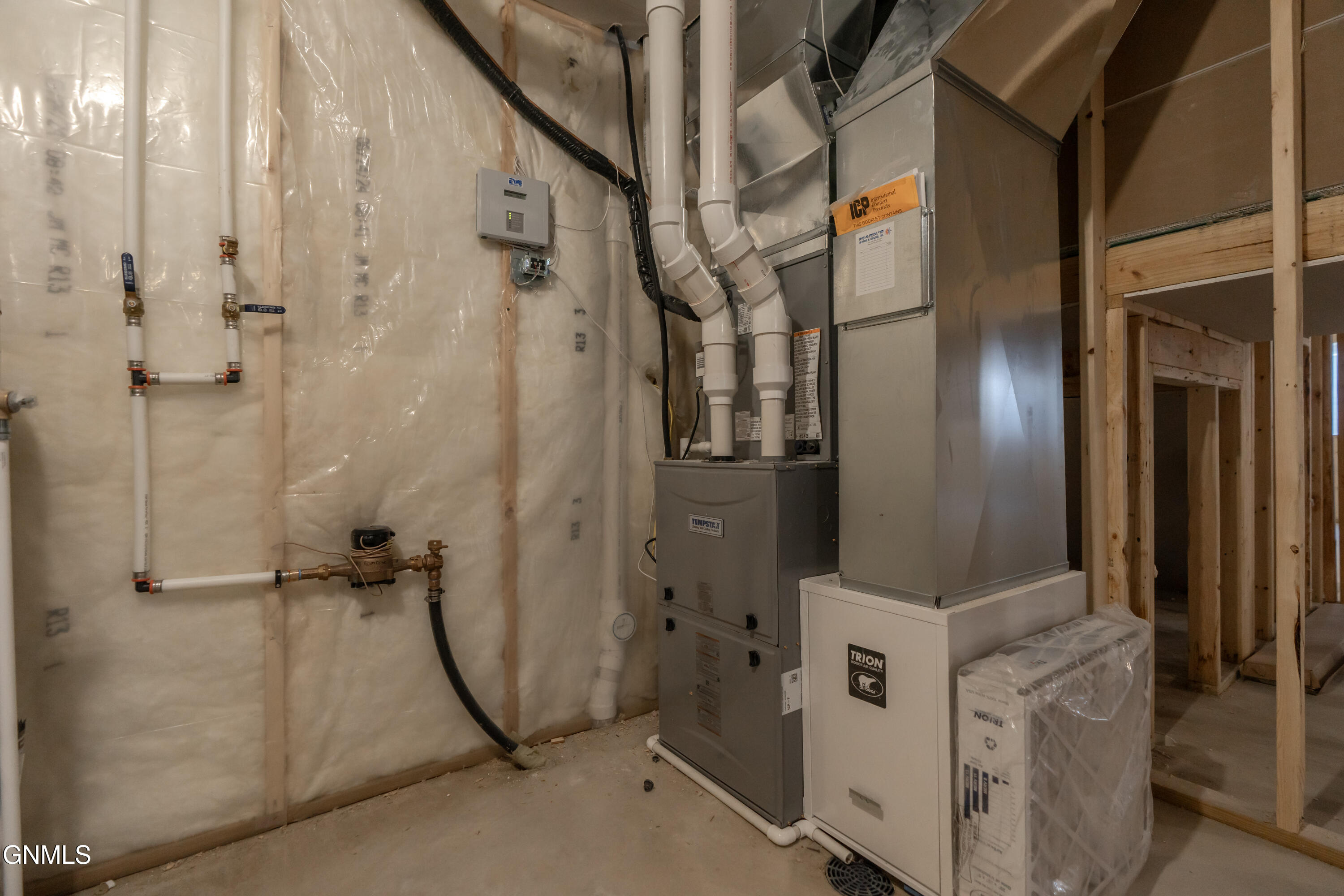 main property photo 63