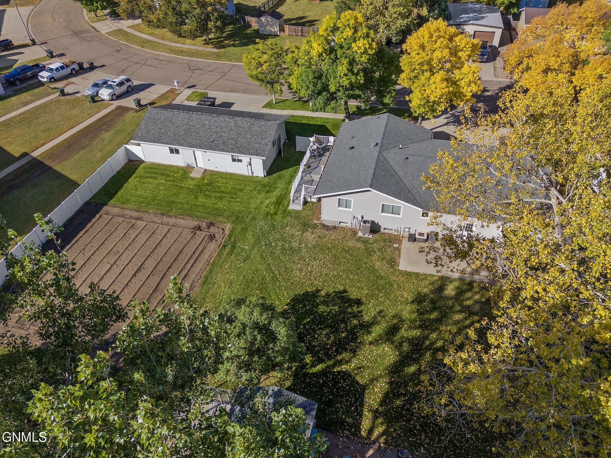 main property photo 44