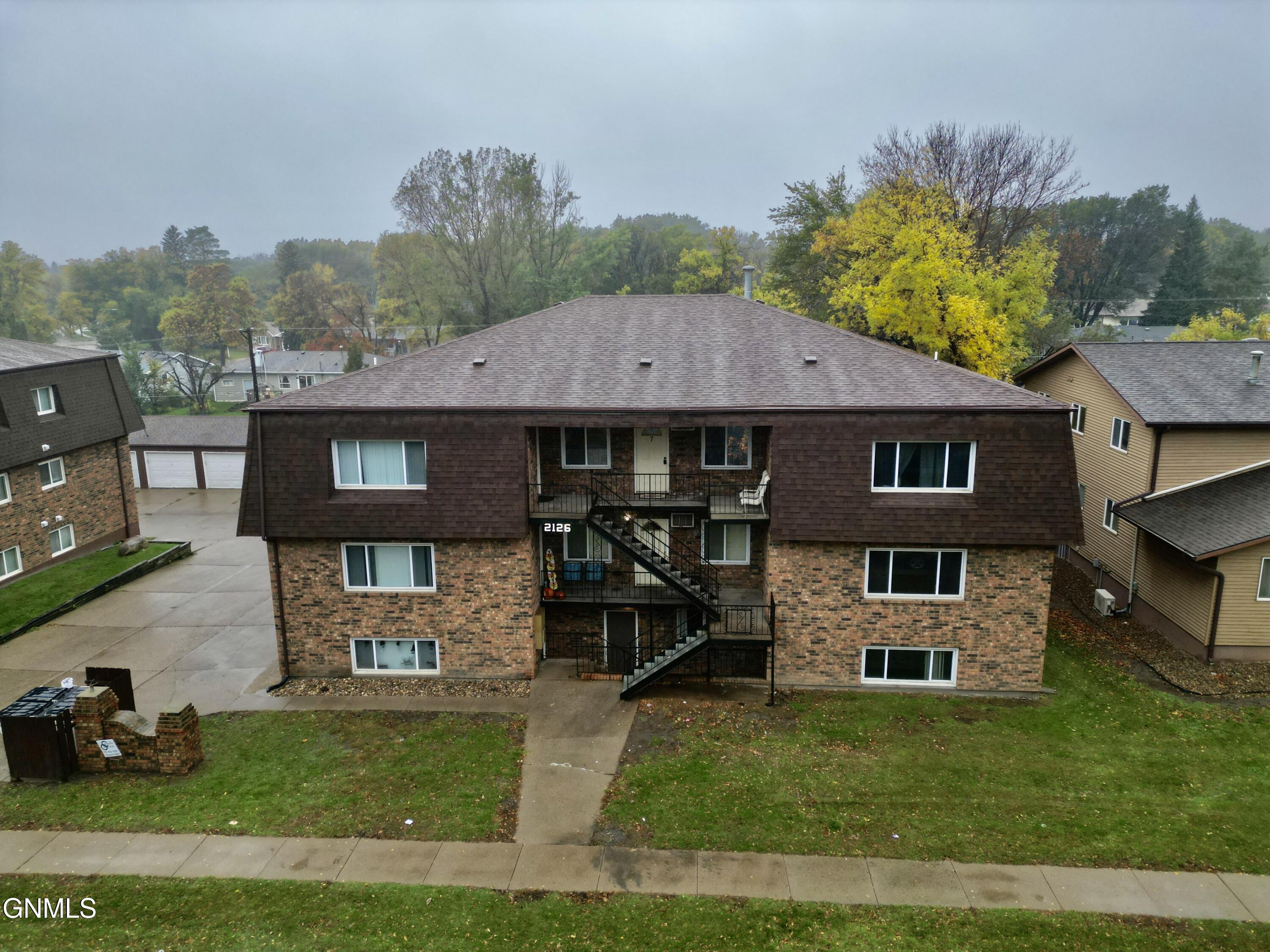 main property photo 35