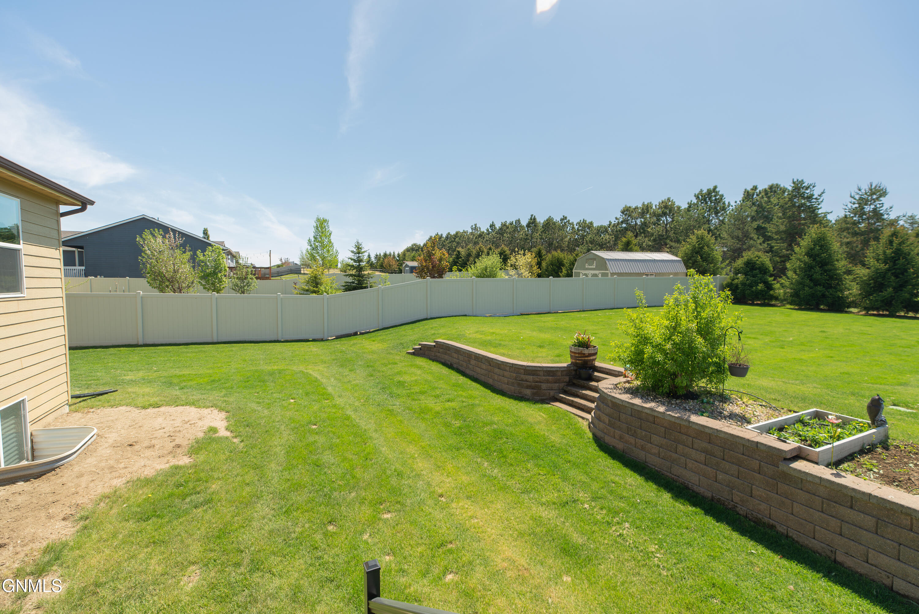 main property photo 48