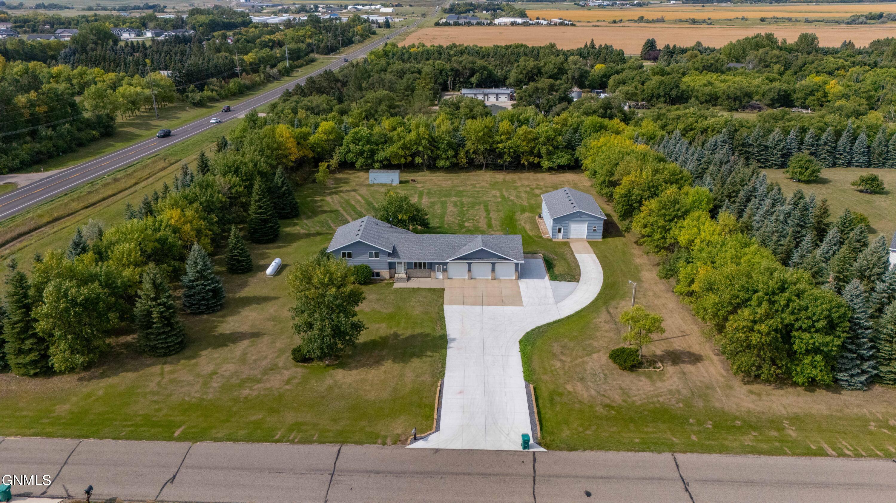 main property photo 74