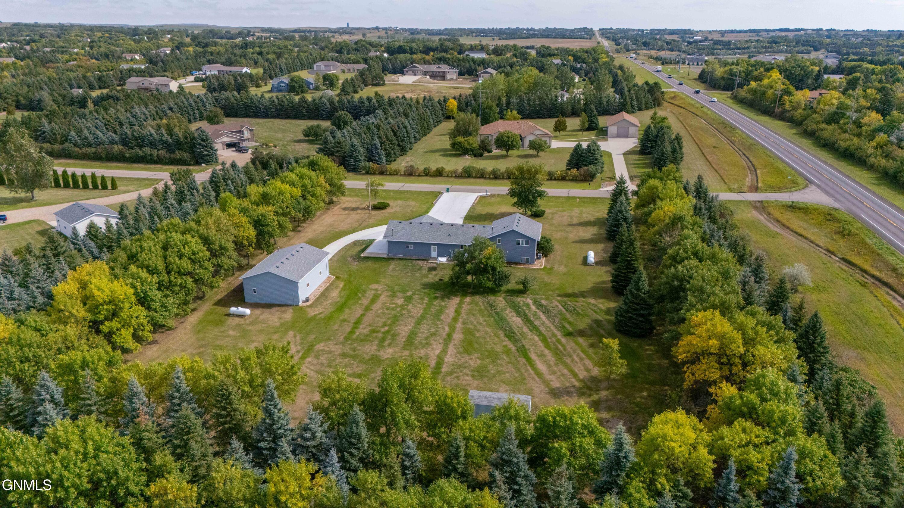 main property photo 79