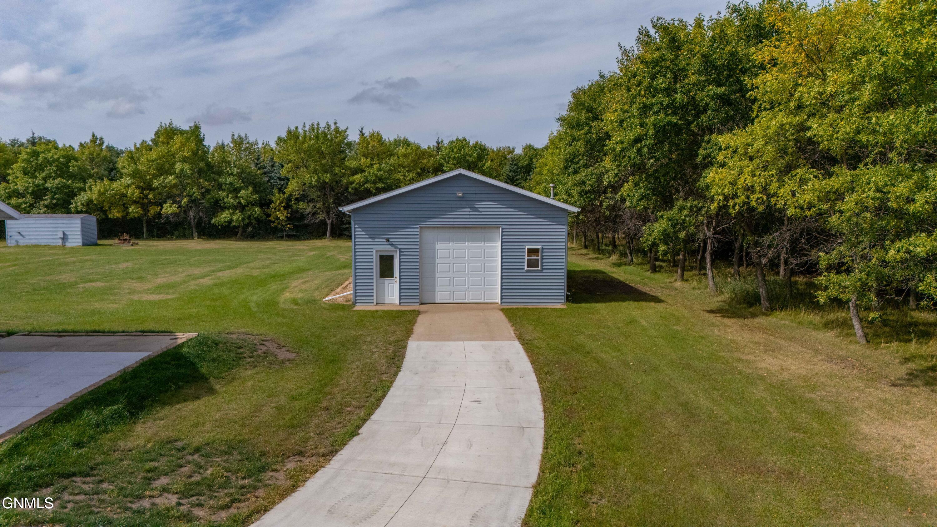 main property photo 82