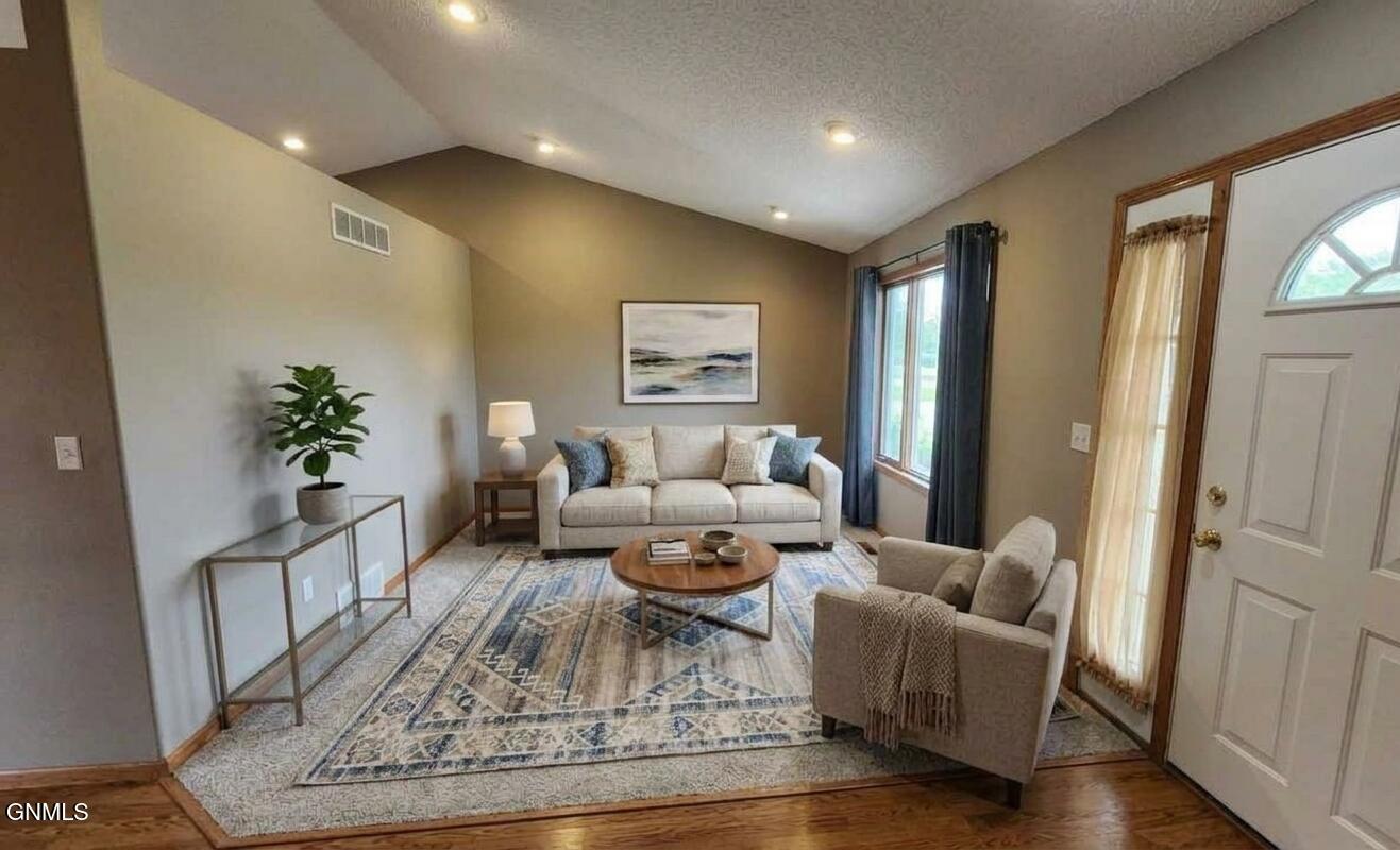 main property photo 88