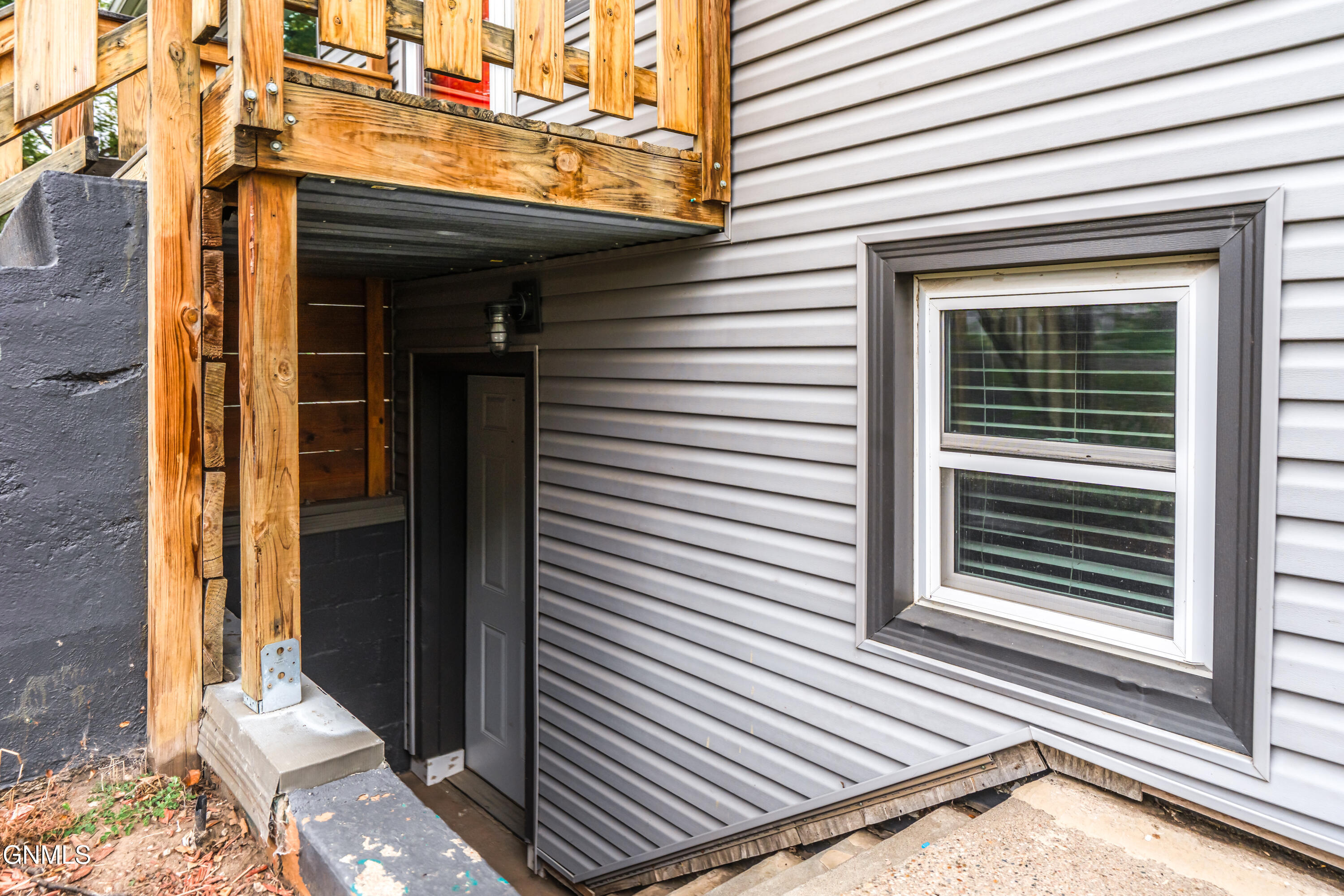 main property photo 67