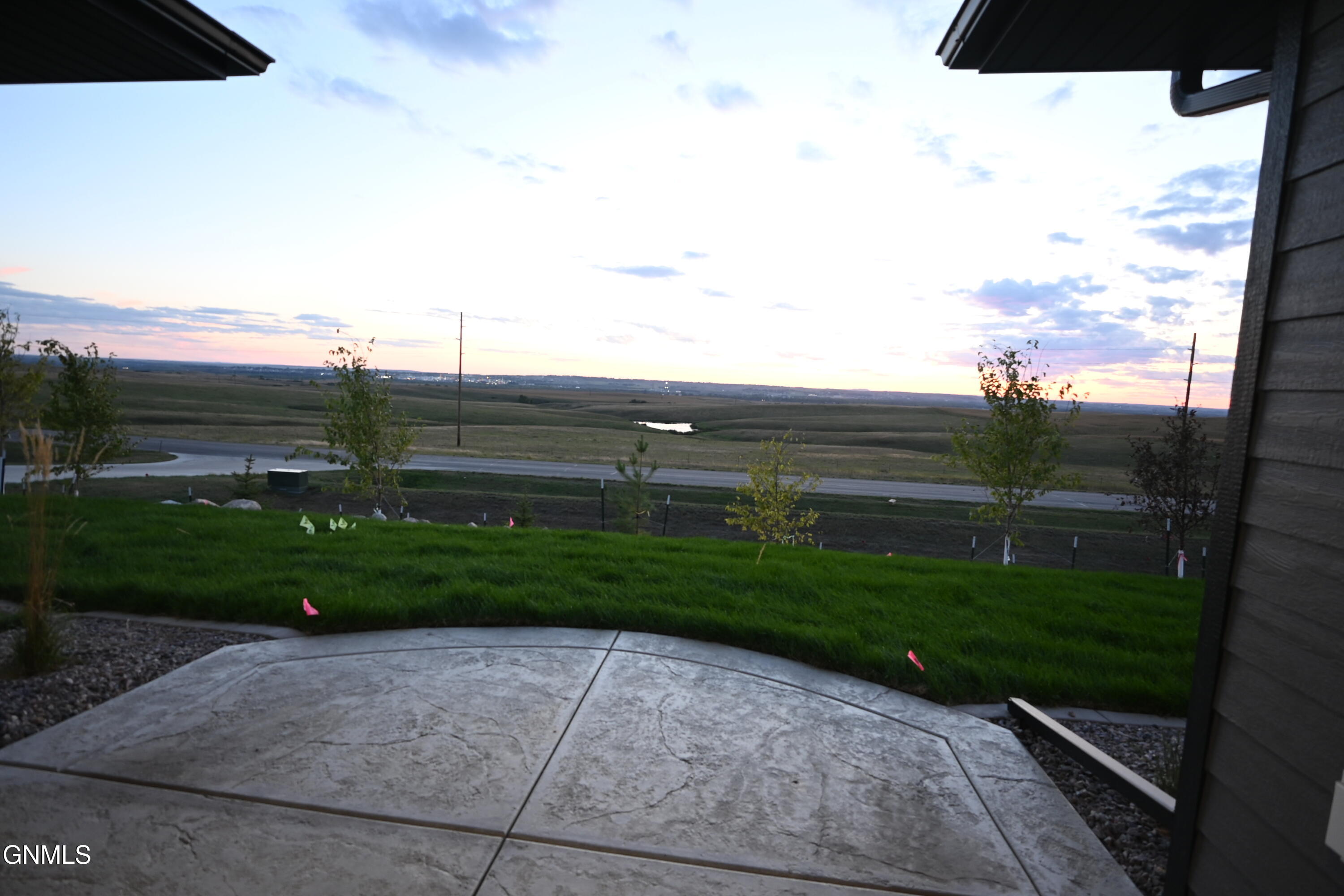 main property photo 10
