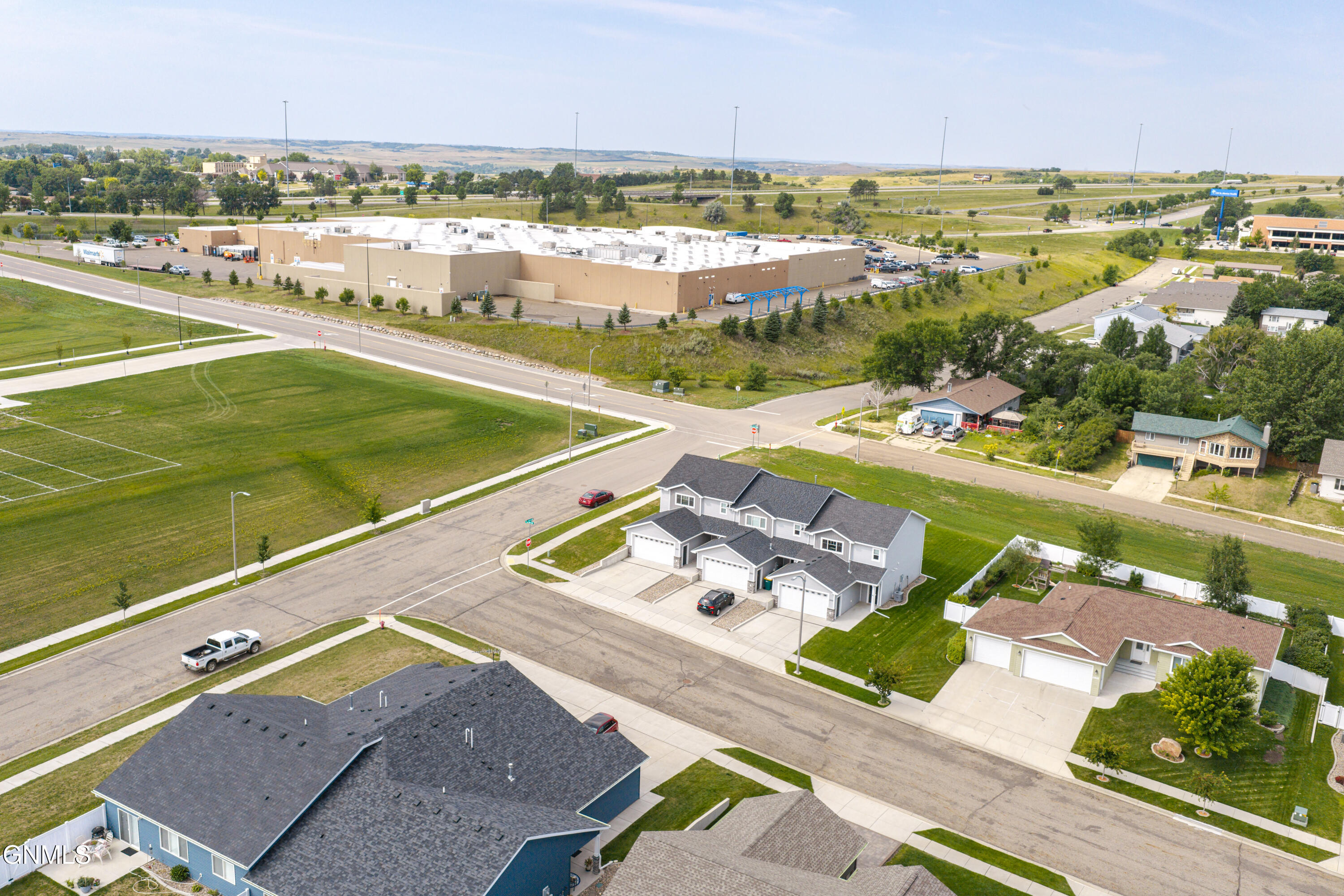 main property photo 59