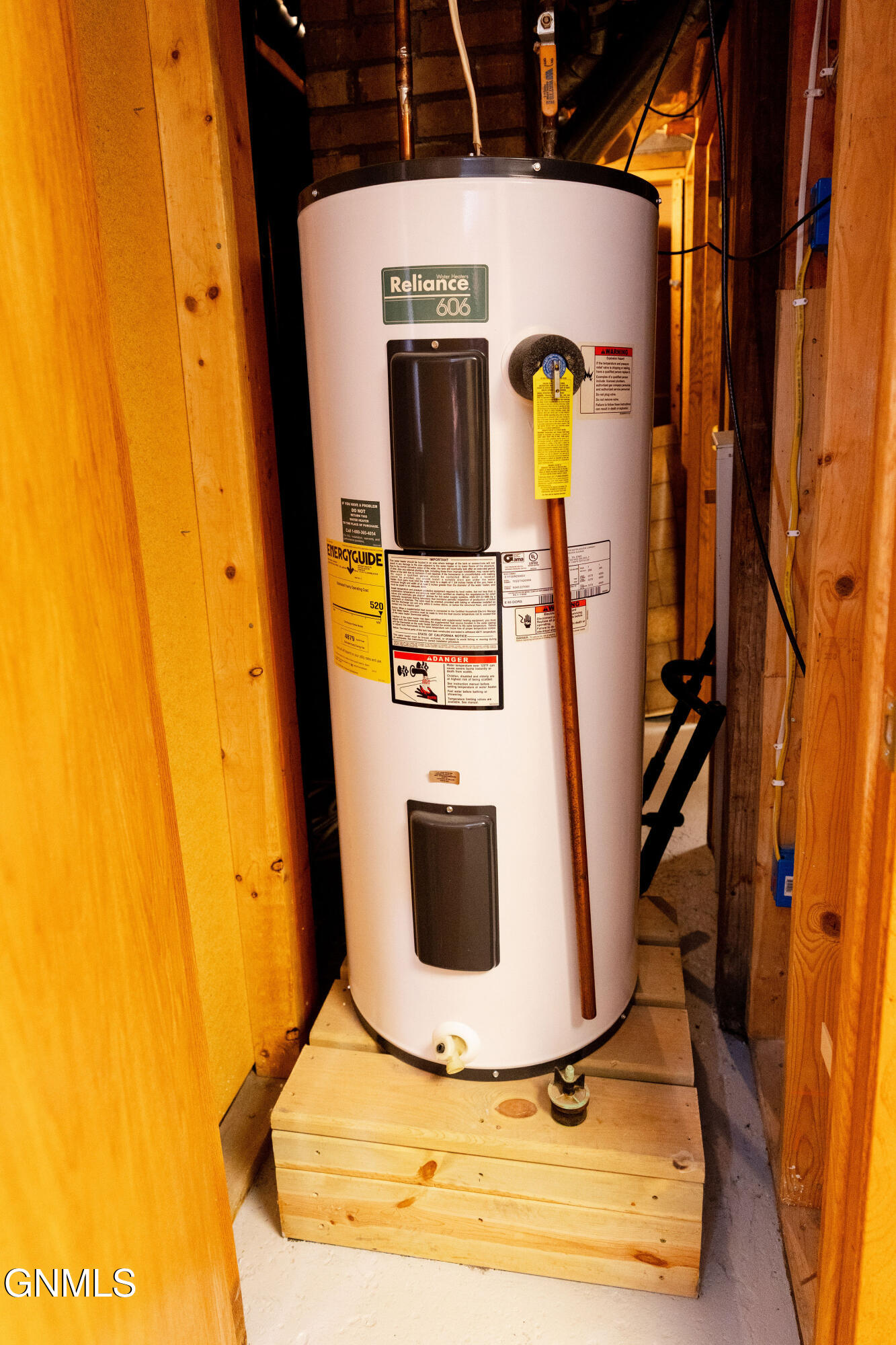 main property photo 23