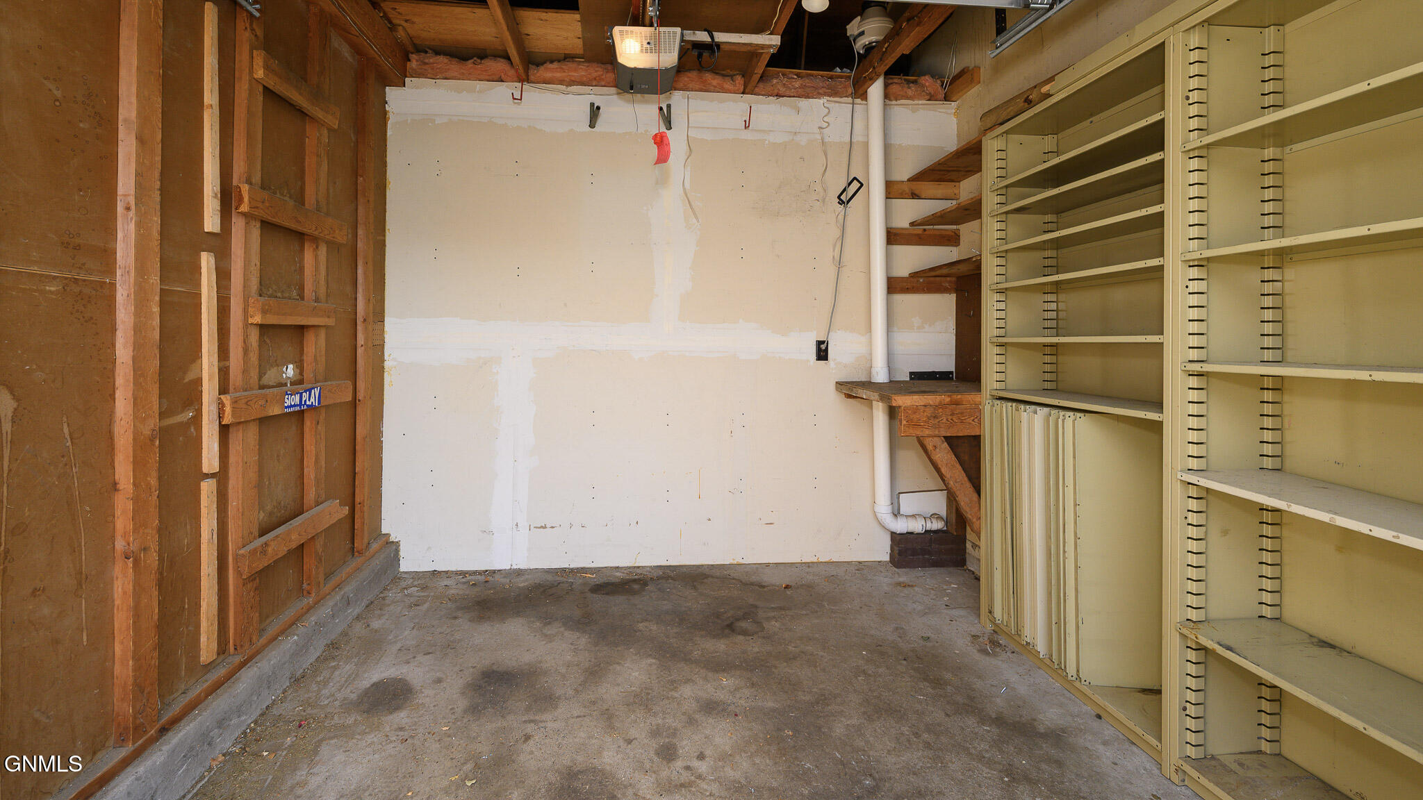 main property photo 42