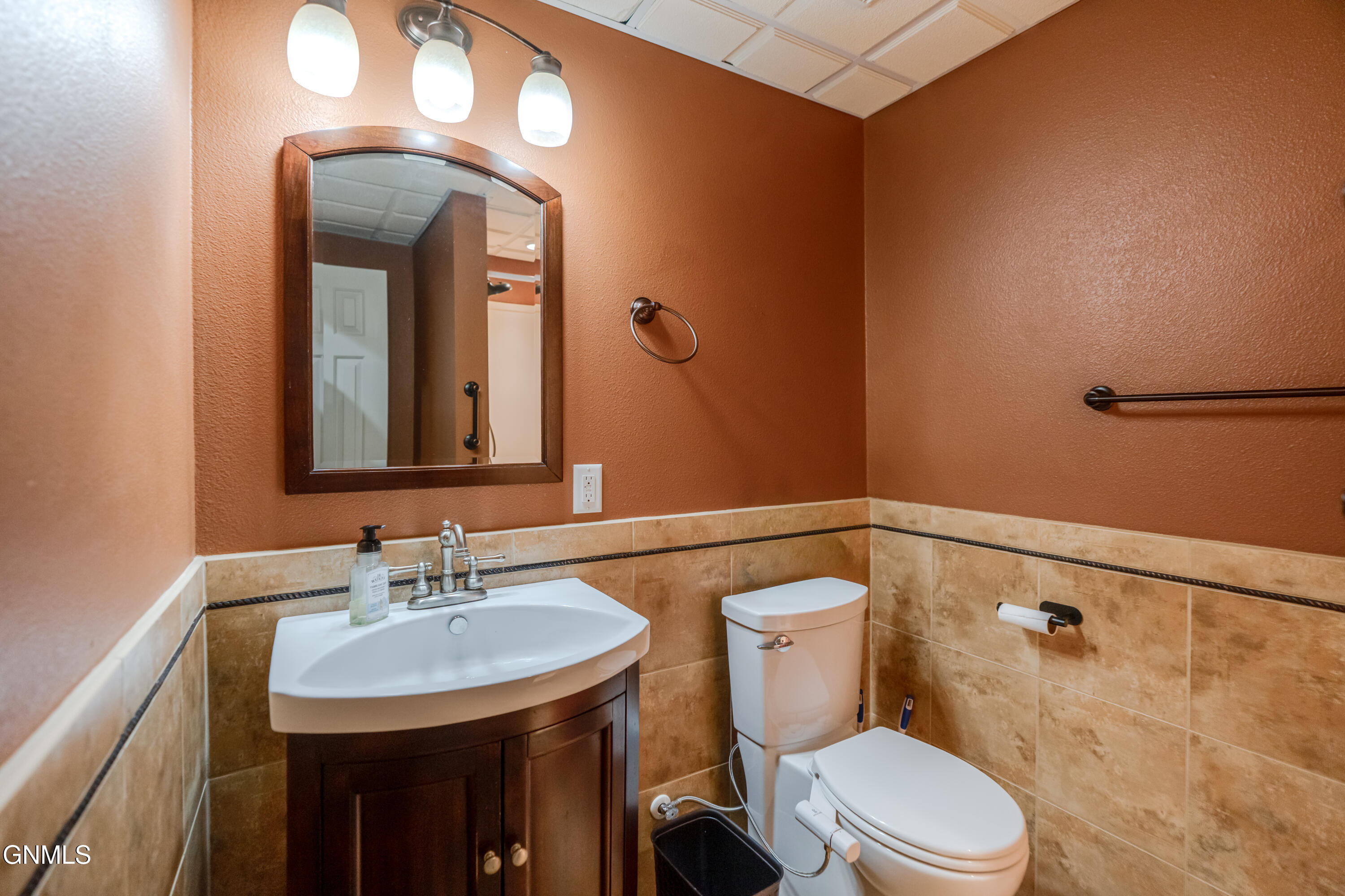 main property photo 75