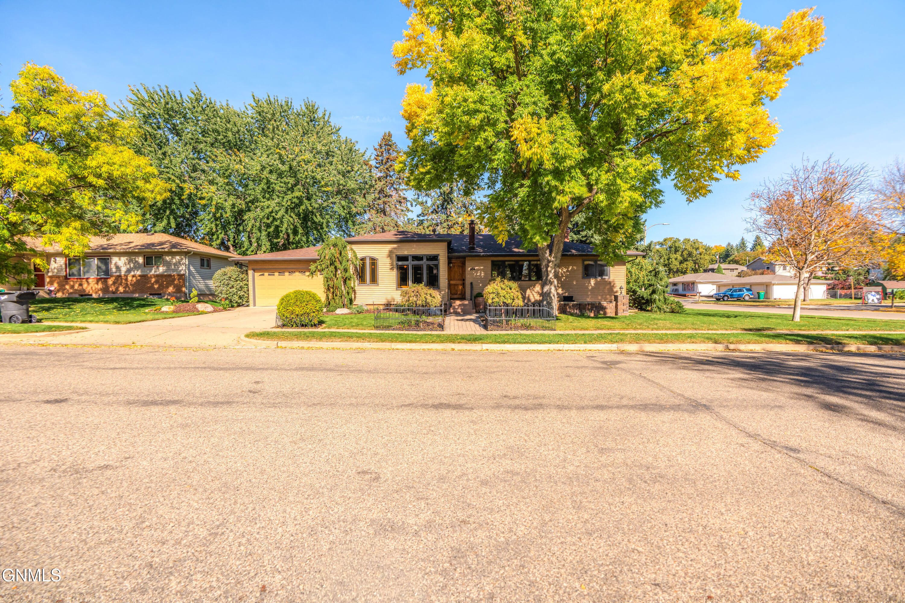main property photo 86