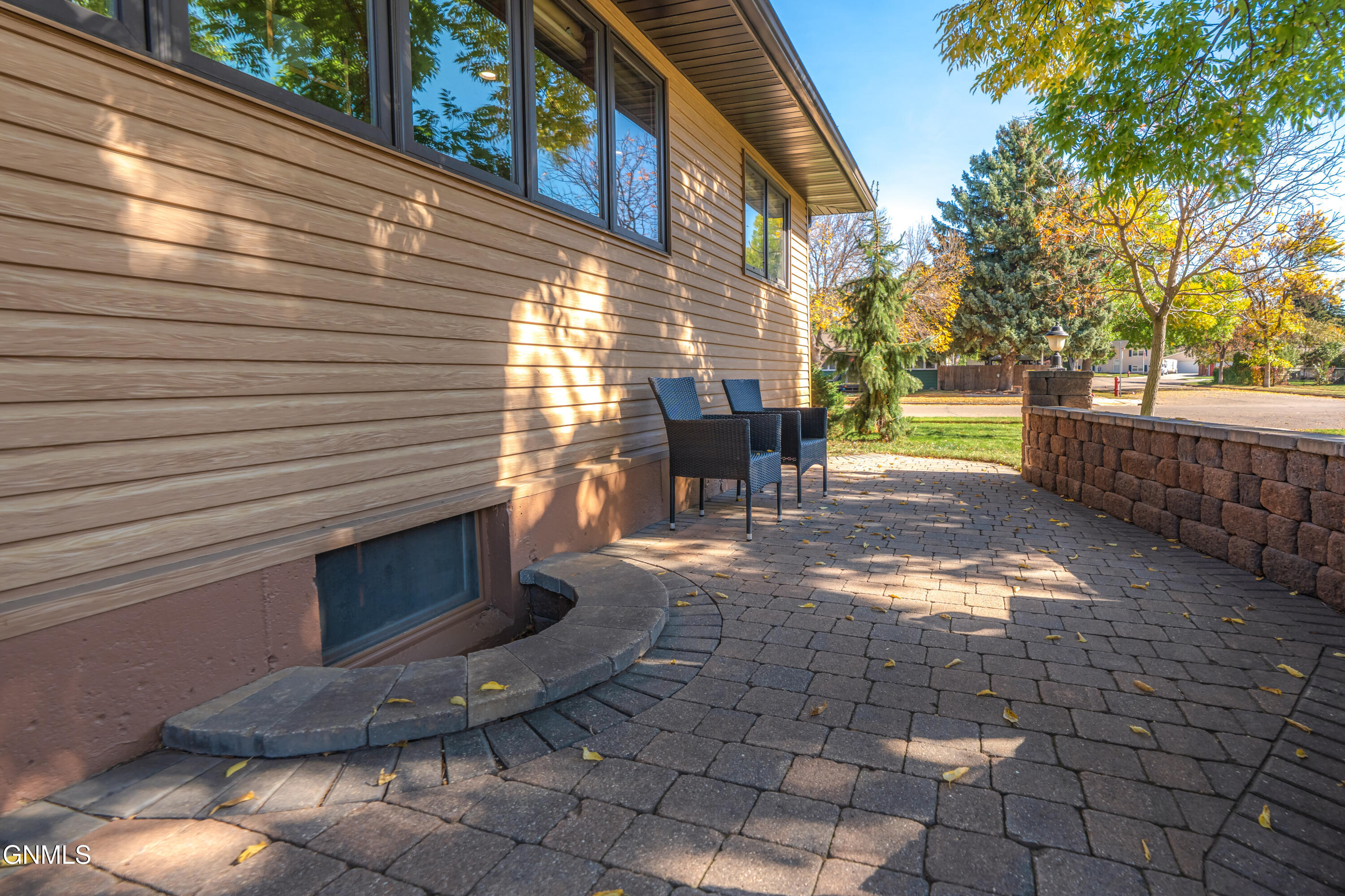 main property photo 92