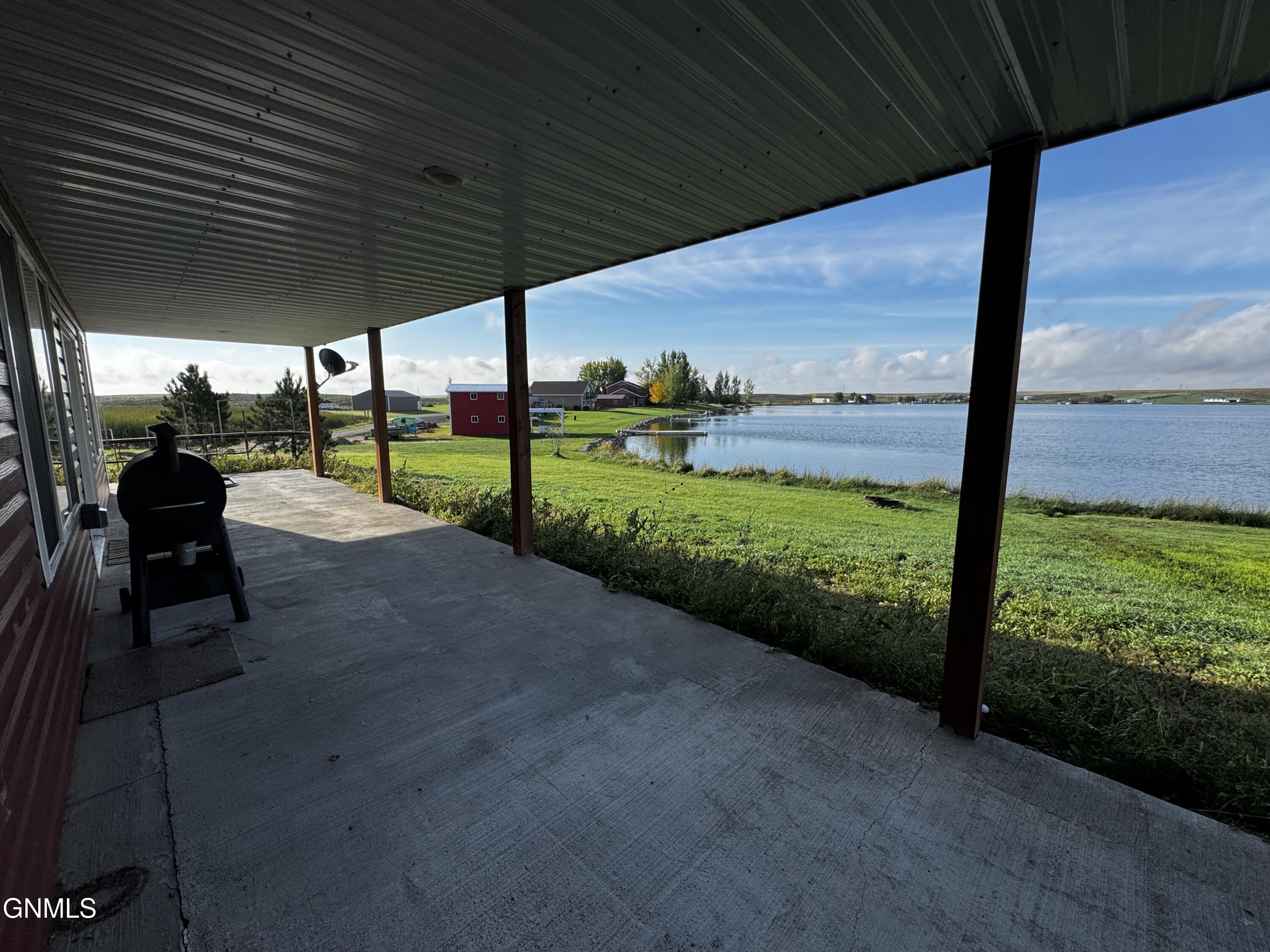 main property photo 14