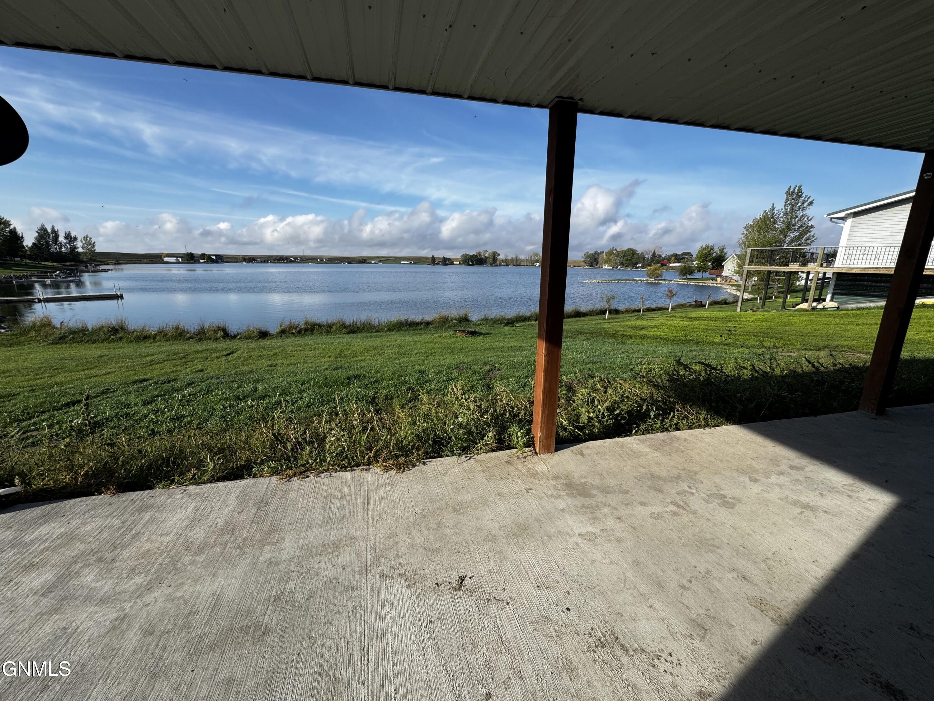 main property photo 15