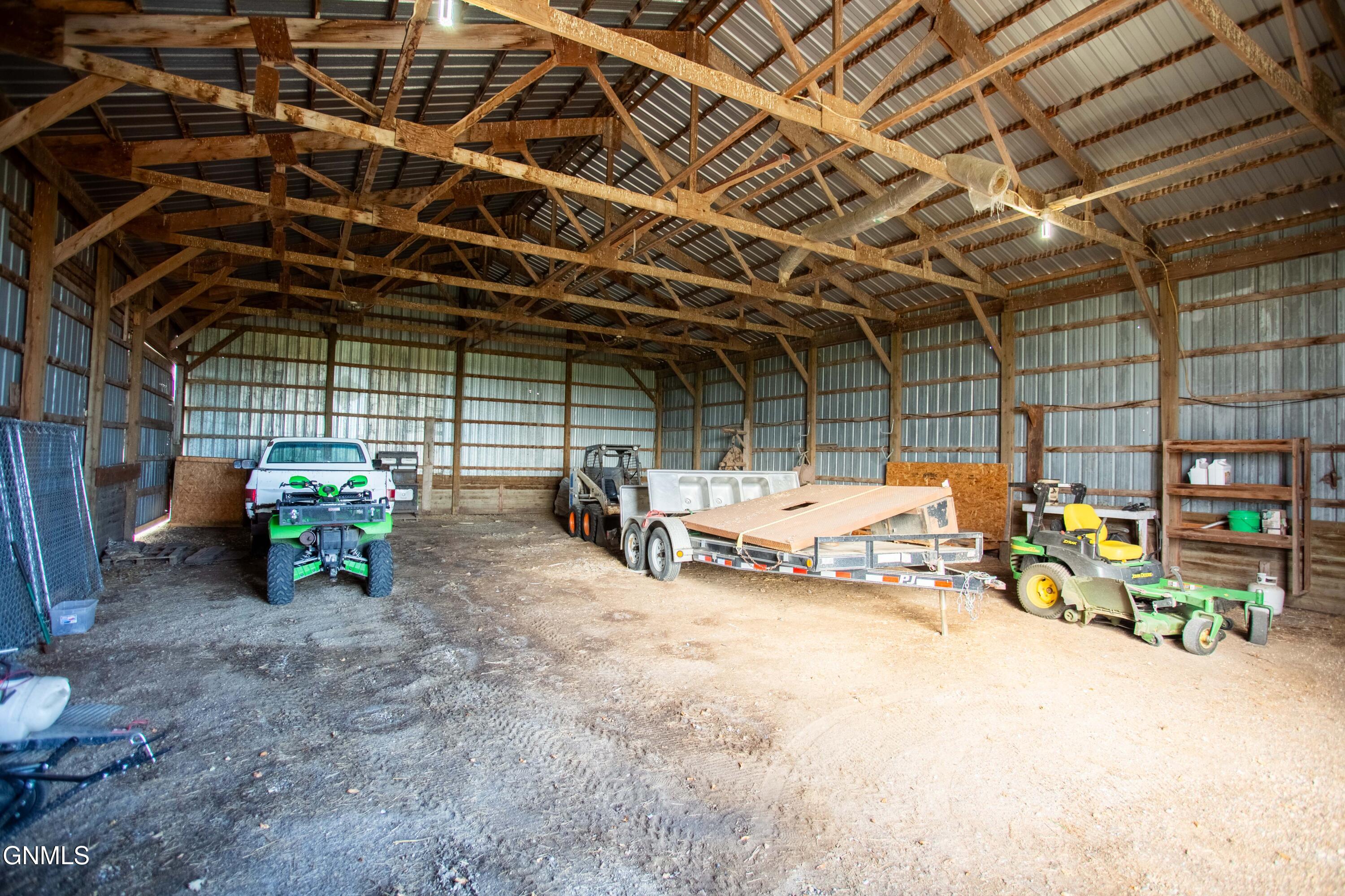 main property photo 47