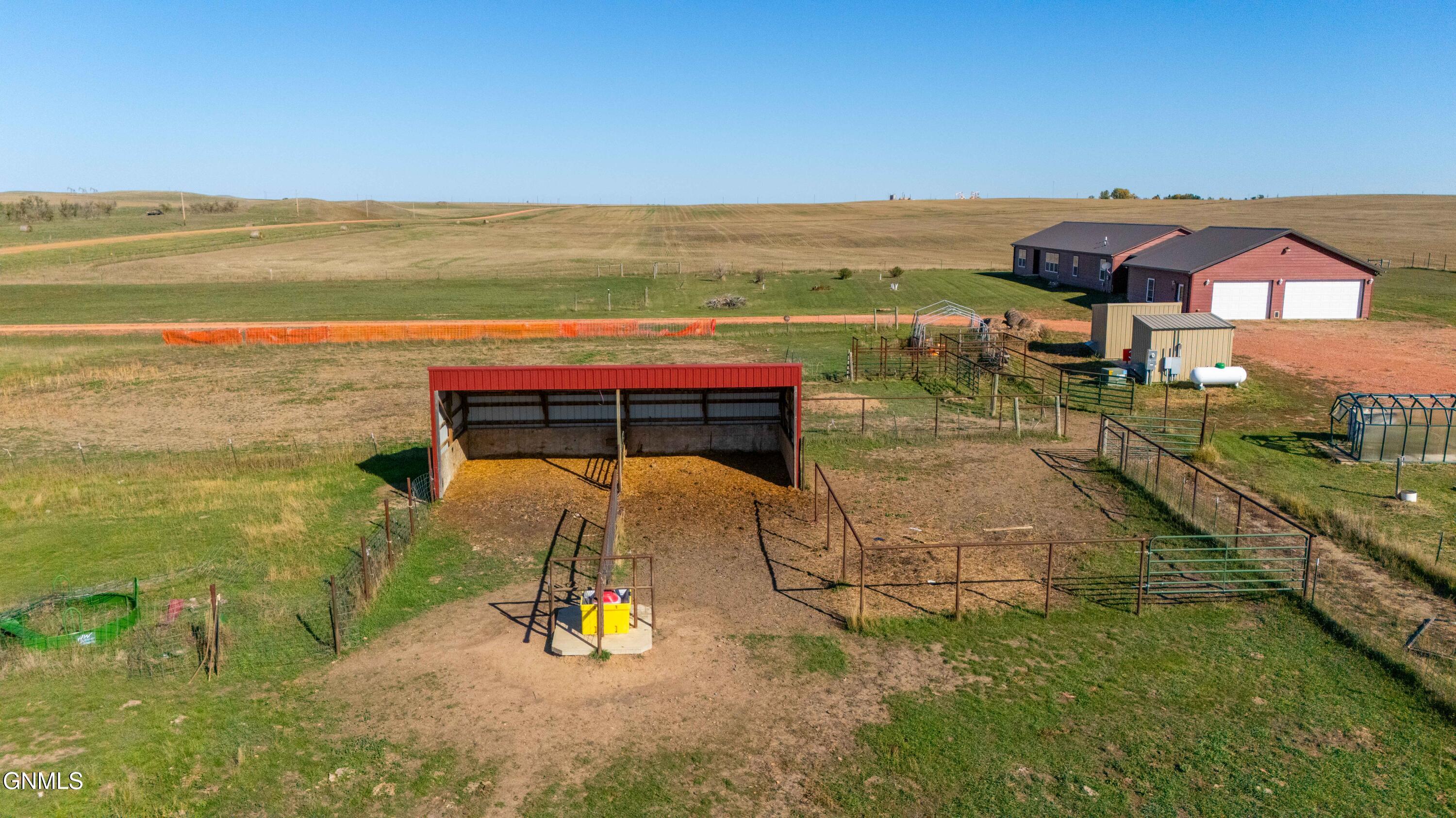 main property photo 33