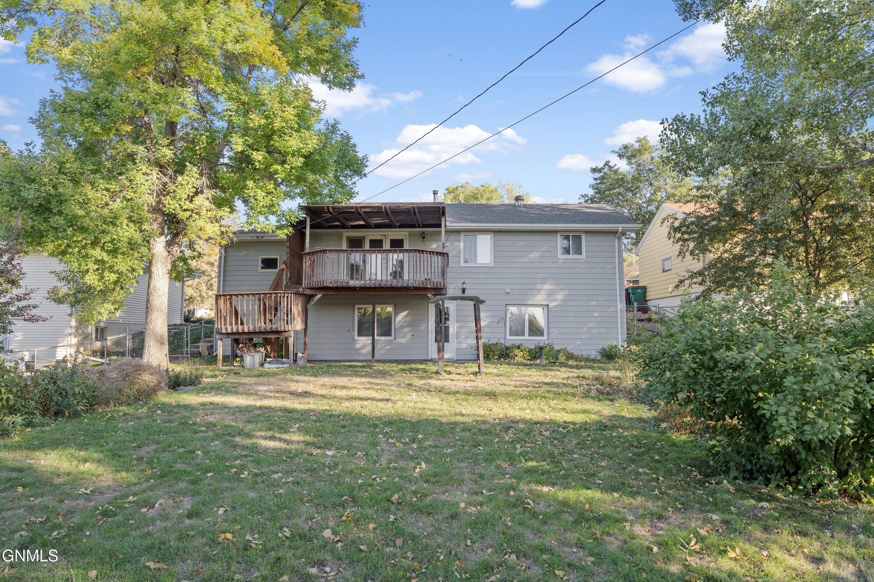main property photo 29
