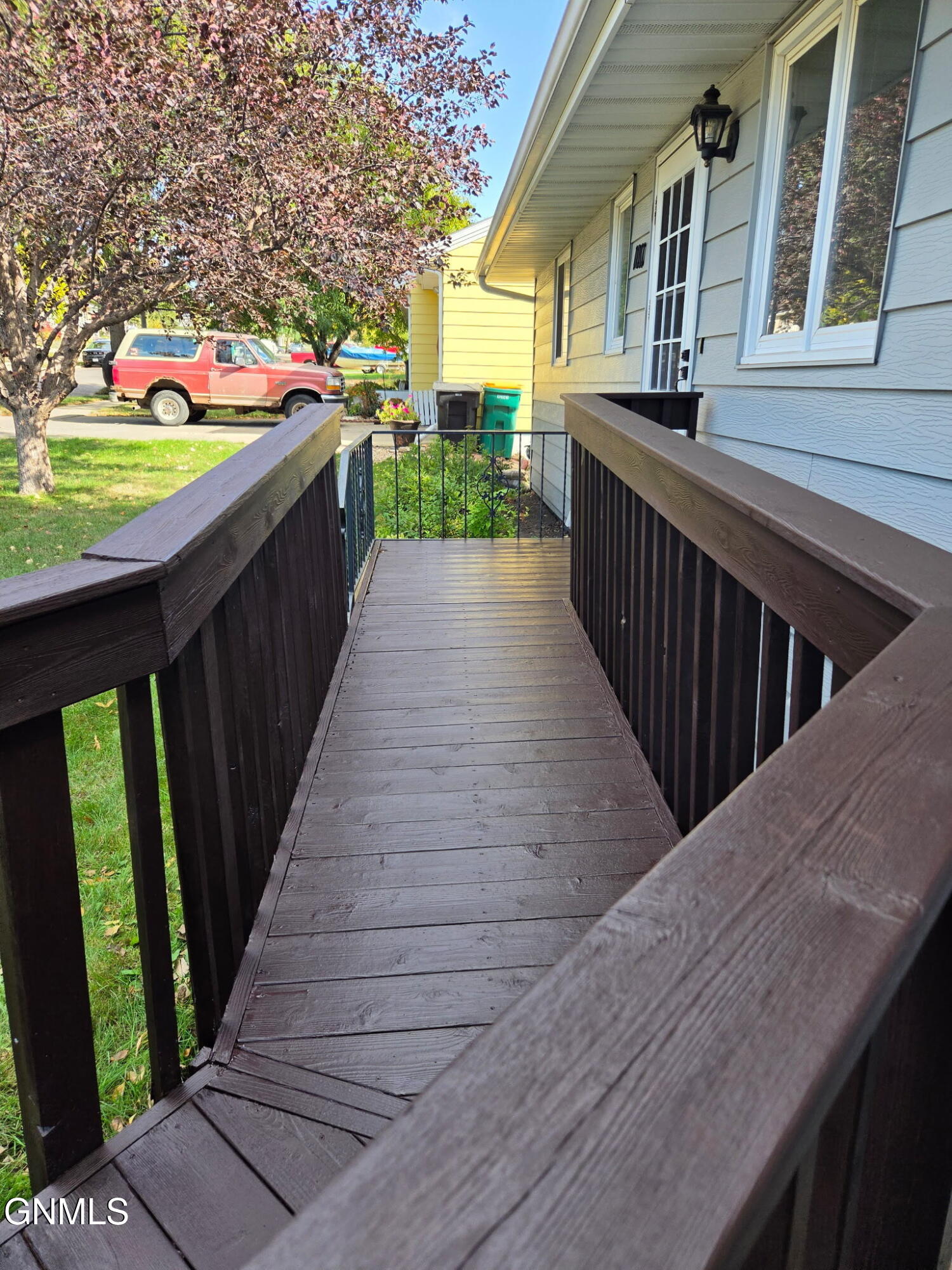 main property photo 45